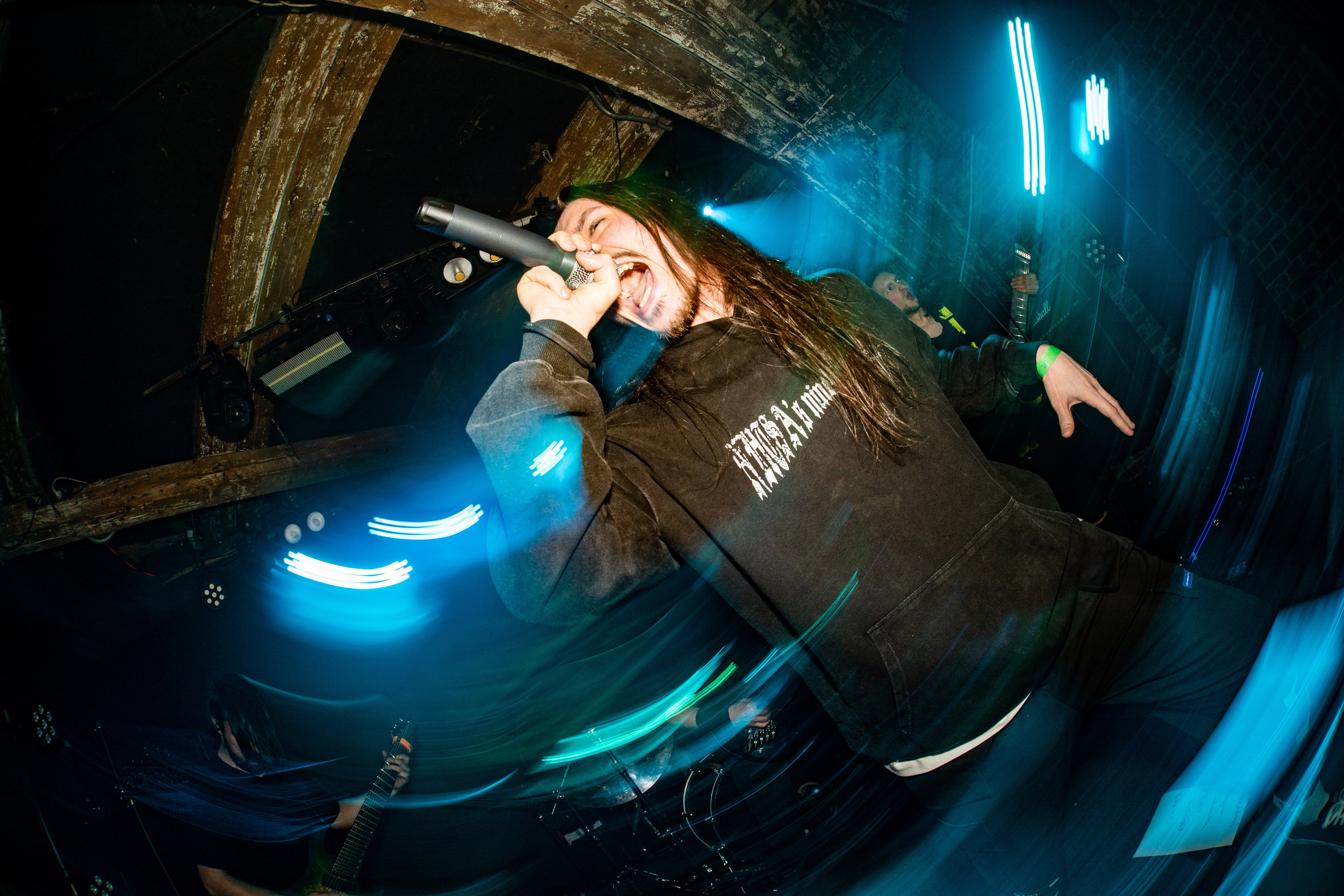 ОМУТ ГИГ|Zoccolo 2.0. Концертный и репортажный фотограф в Санкт-Петербурге Слава Пахомов