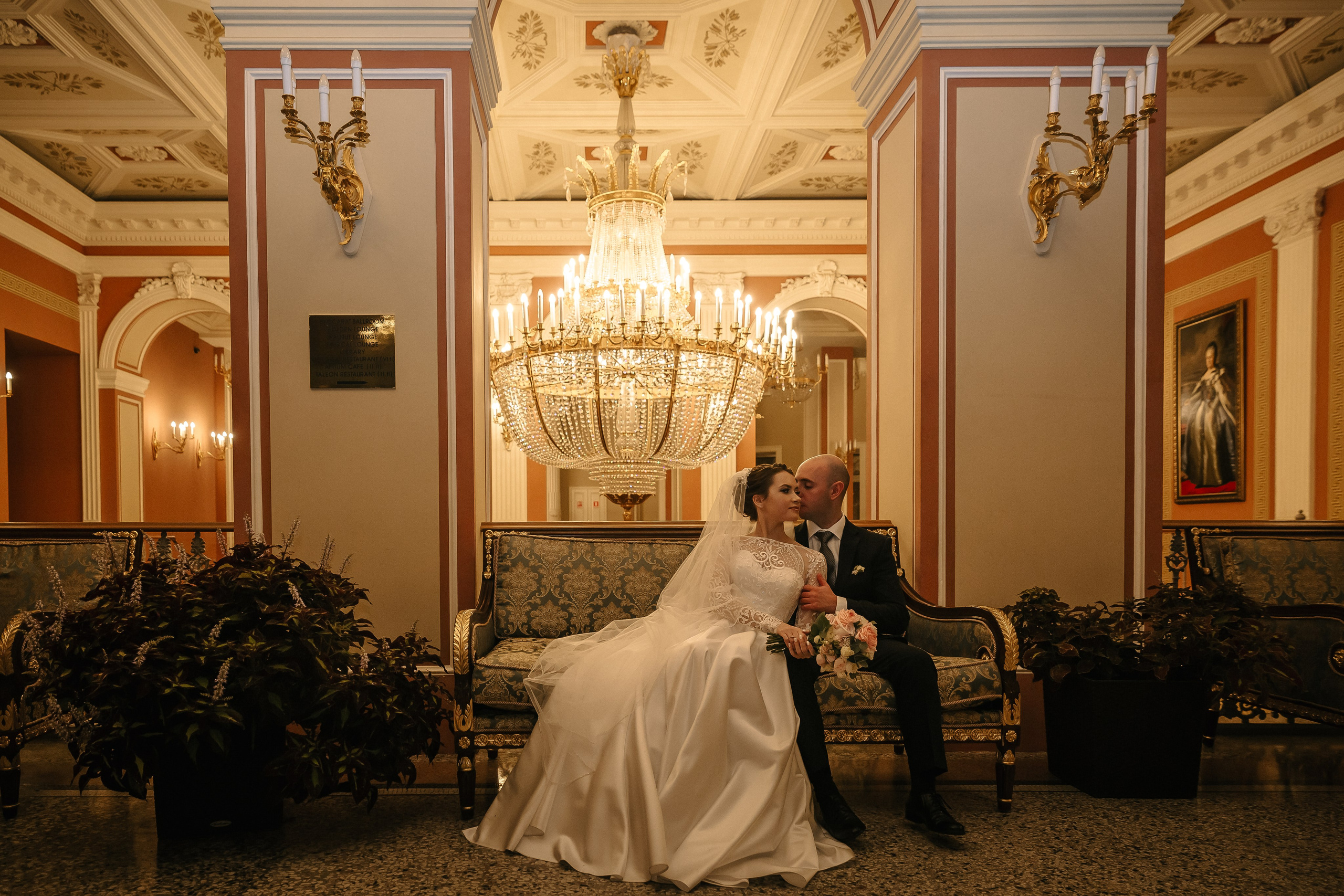 ОКТЯБРЬ | Дворец № 1 Талион, Особняк военного министра. Свадебный фотограф в Санкт-Петербурге Полина Корзухина