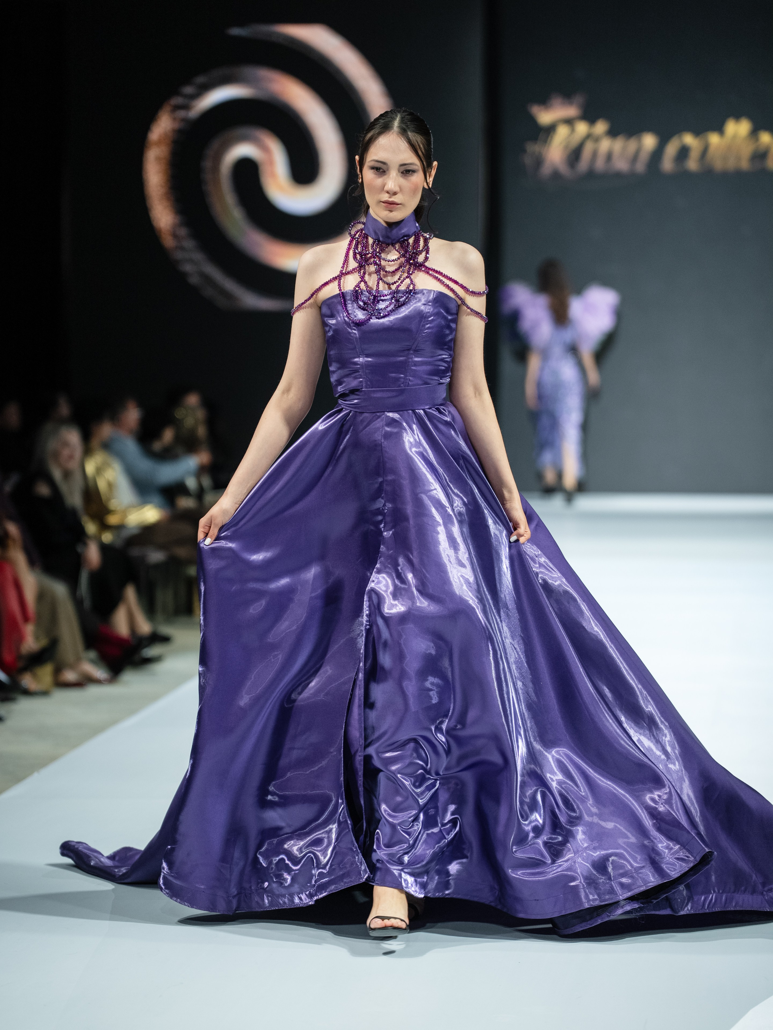 EURASIAN FASHION WEEK Rina Collection. Сайт Алматинского НЮ АРТ, будуар и фэшн фотографа Дениса Карпенко