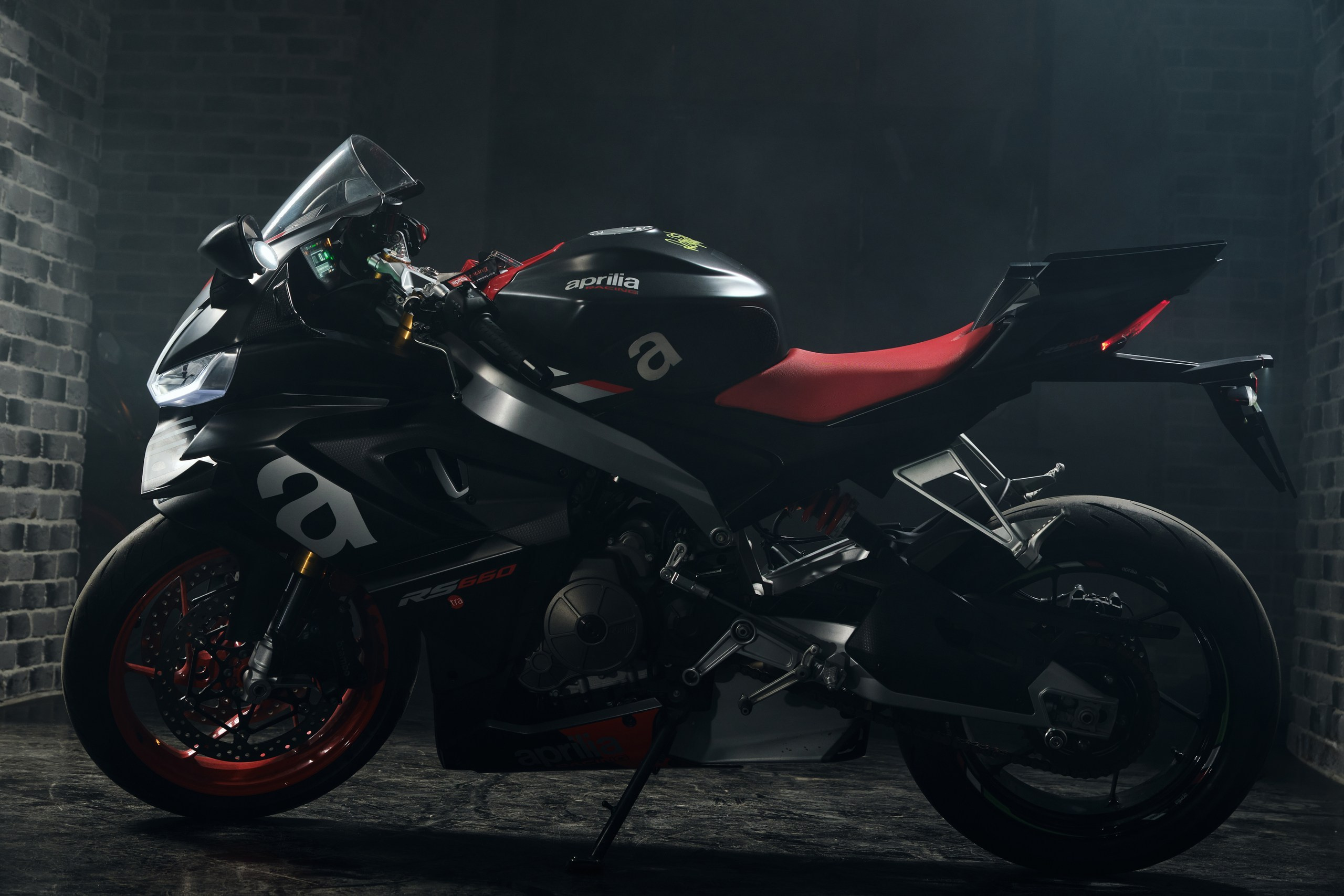 Фотосъемка для мотоблогера Сергея Кузнецова. Профессиональный фотограф в Москве — Максим Дьяконов