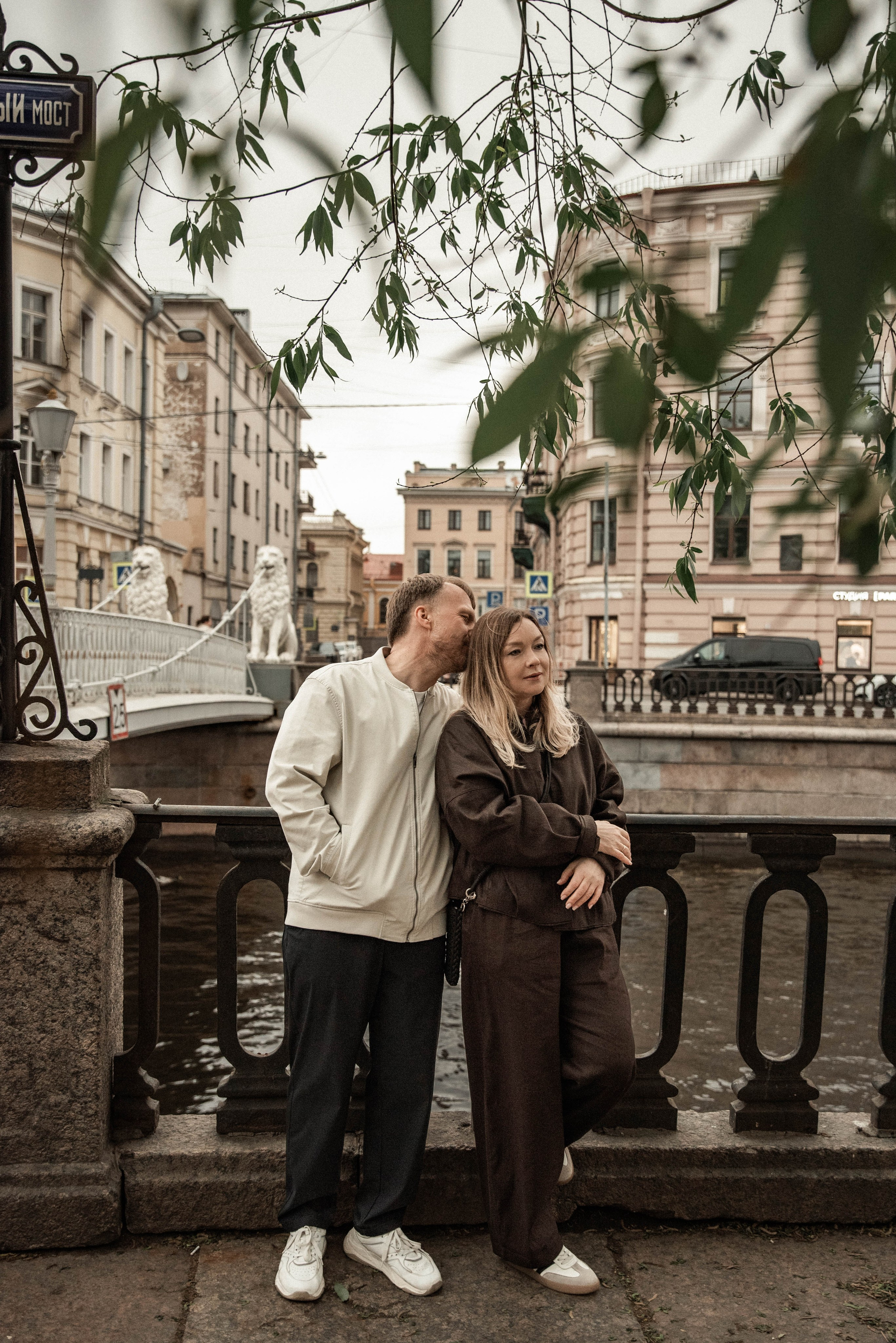 Семейная фотосессия-прогулка по Санкт-Петербургу