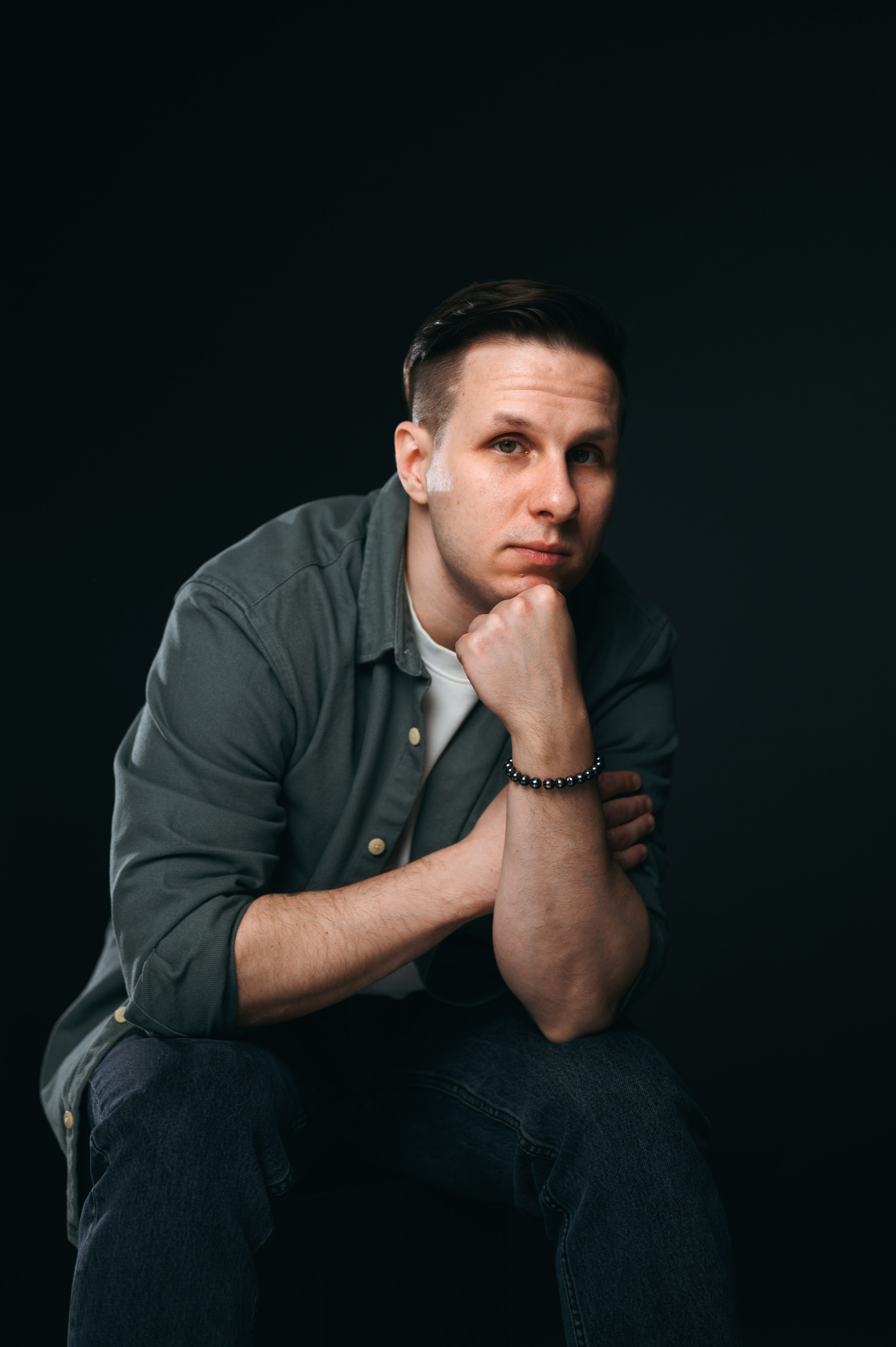 КОНТРАСТНЫЙ ПОРТРЕТ. Фотограф в Белграде Чугреева Елена