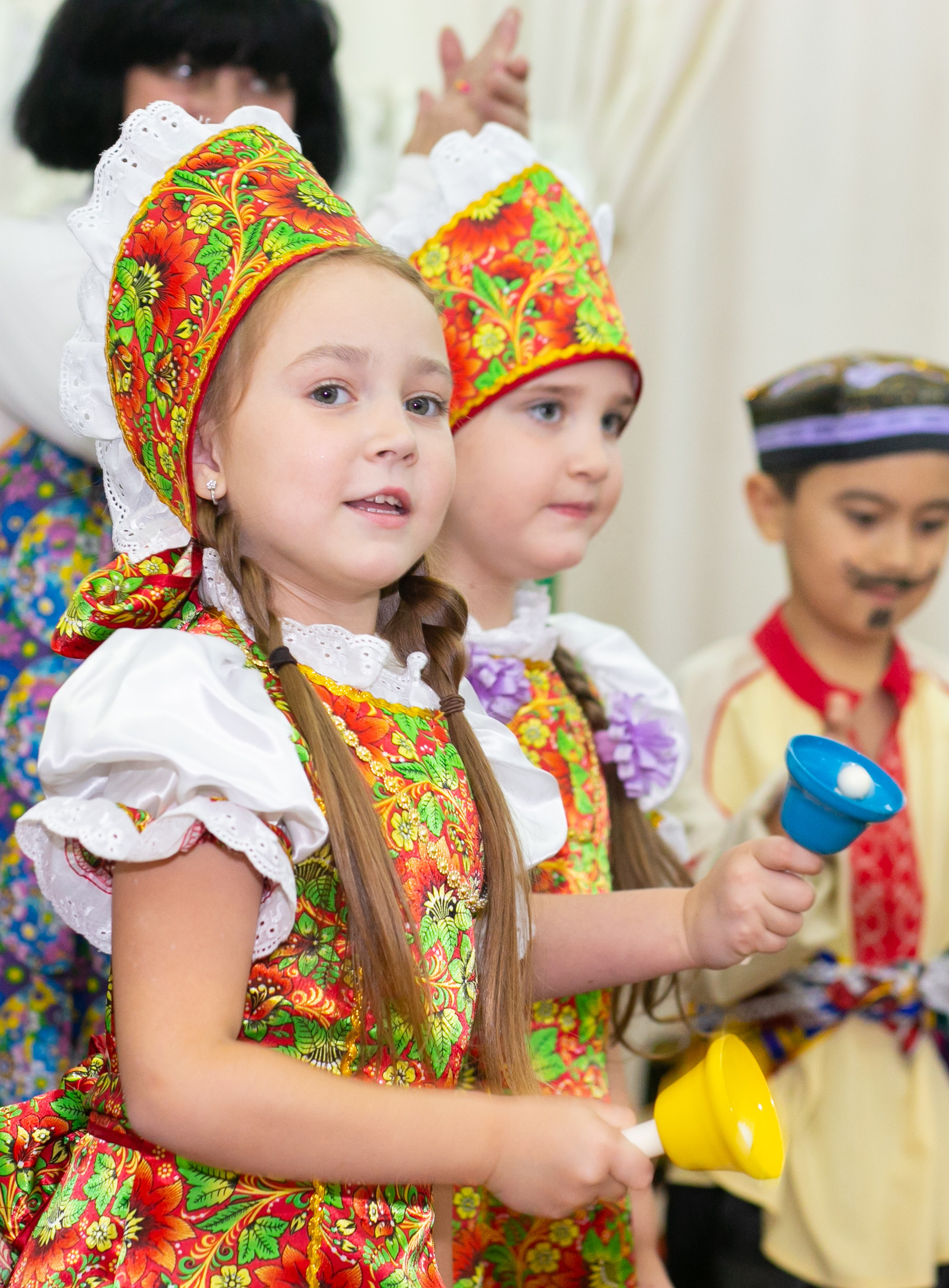 Выпускные и Утренники. Фотограф новорожденных и семейный фотограф НСО г. Бердск Марина Львова