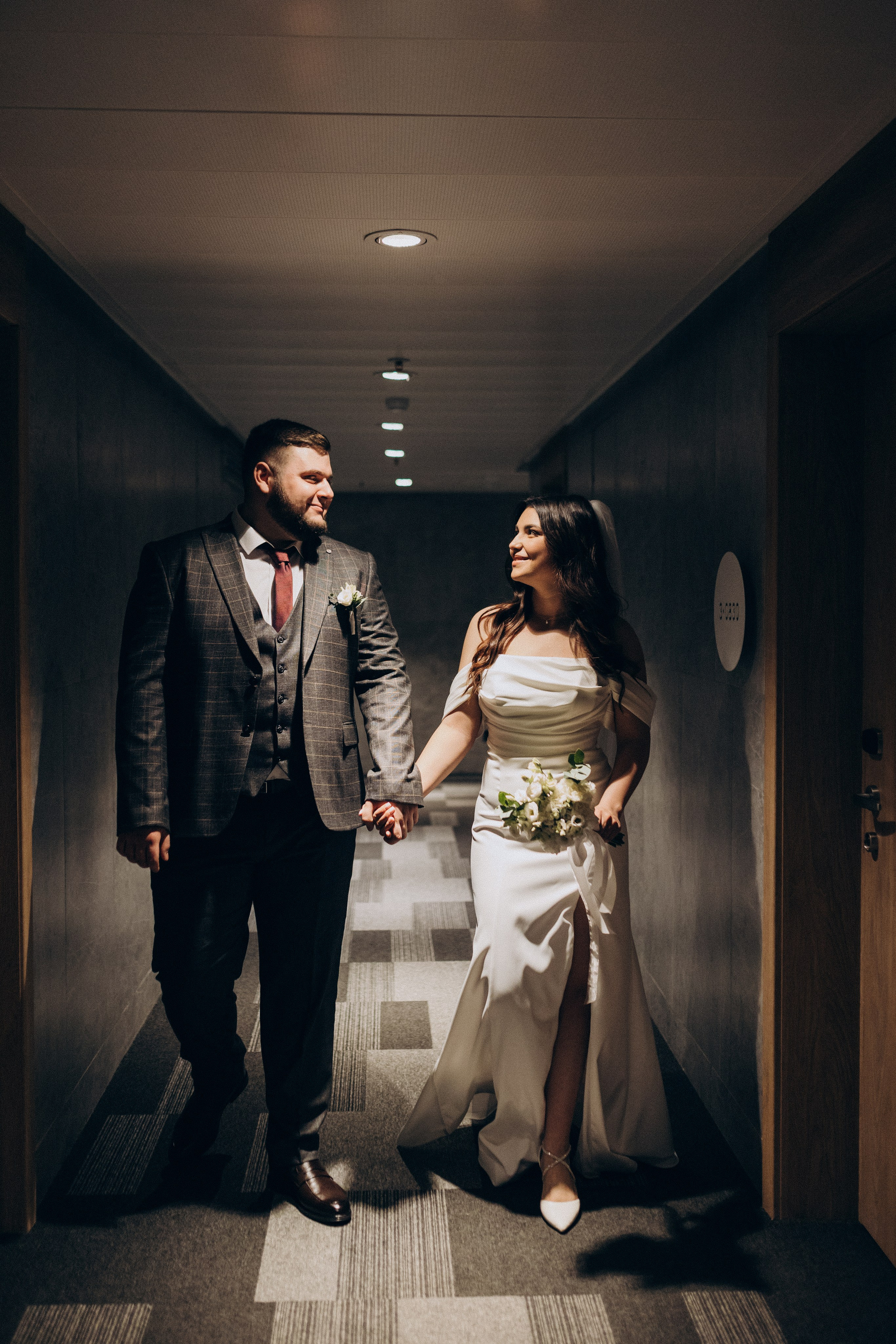 Артем и Регина | Дворец бракосочетания 1. Свадебный и love story фотограф в Санкт-Петербурге