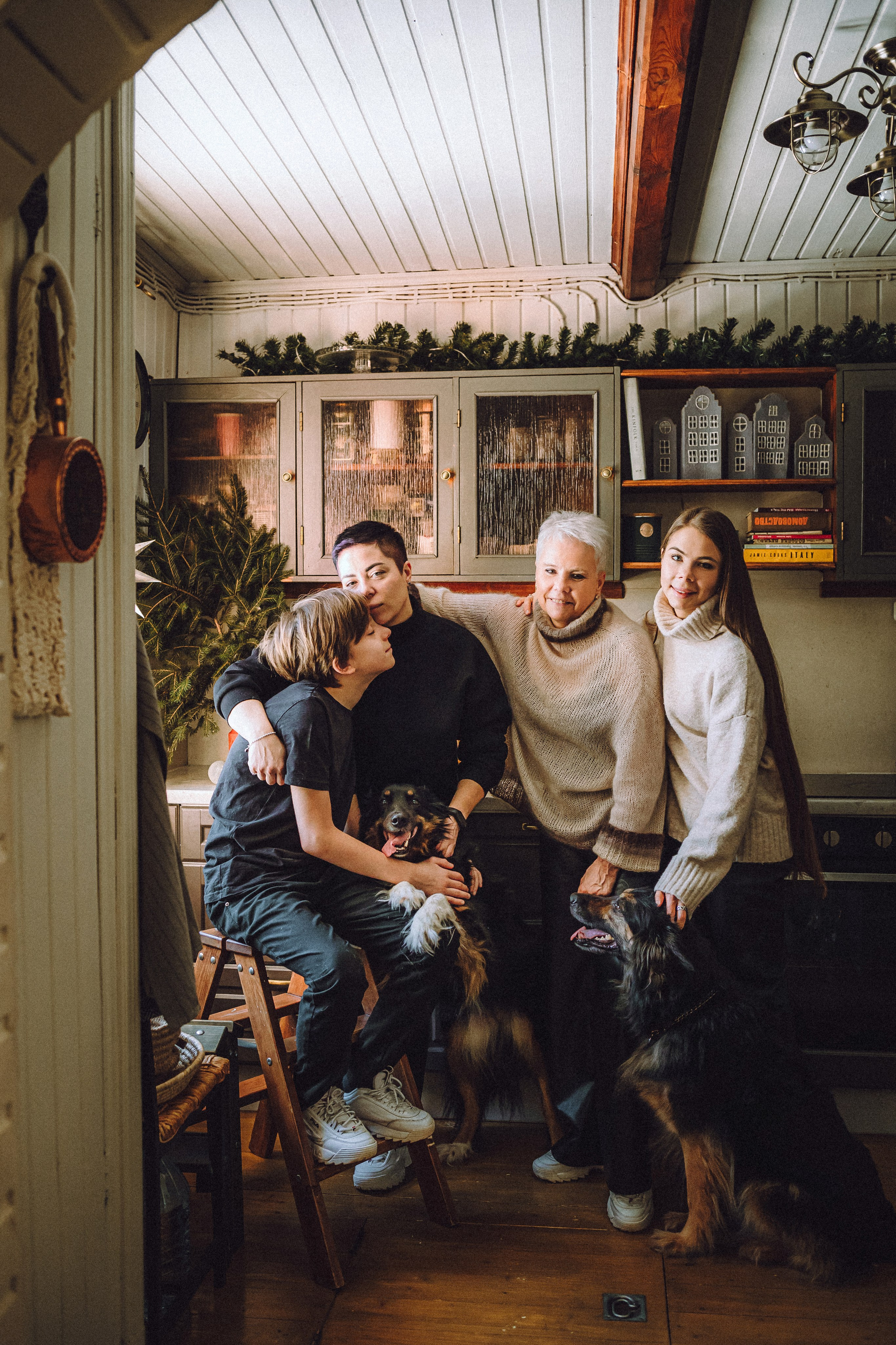 Плюш, Айса и их семья