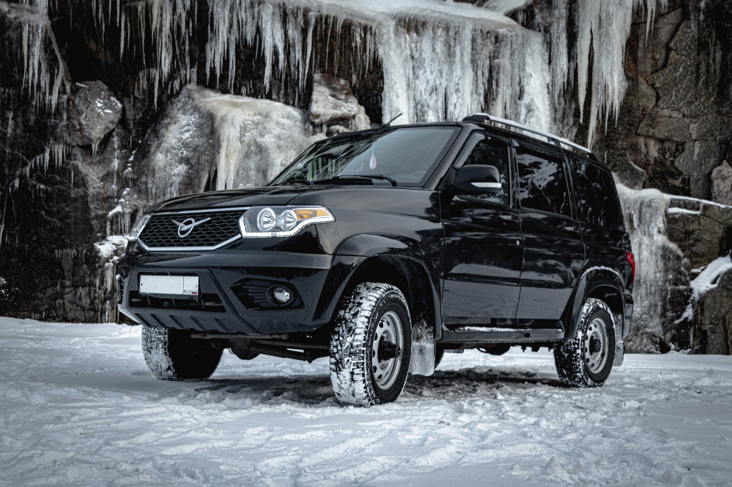 Профессиональные фотосессии автомобилей. Фотограф Роман Адлер. Фото УАЗ Патриот.