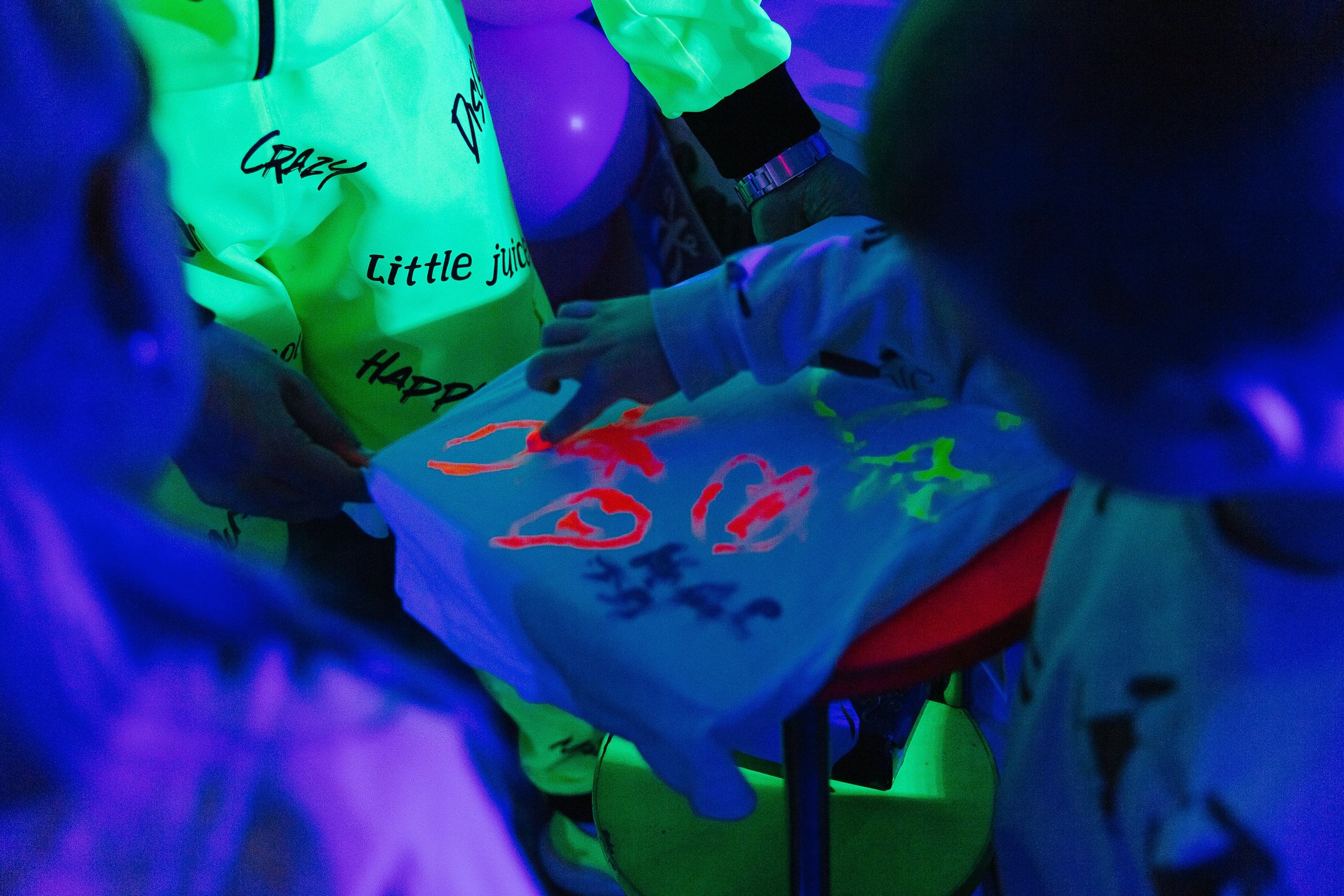 Неоновая вечеринка. Фотограф в Красноярске Любовь Малеева