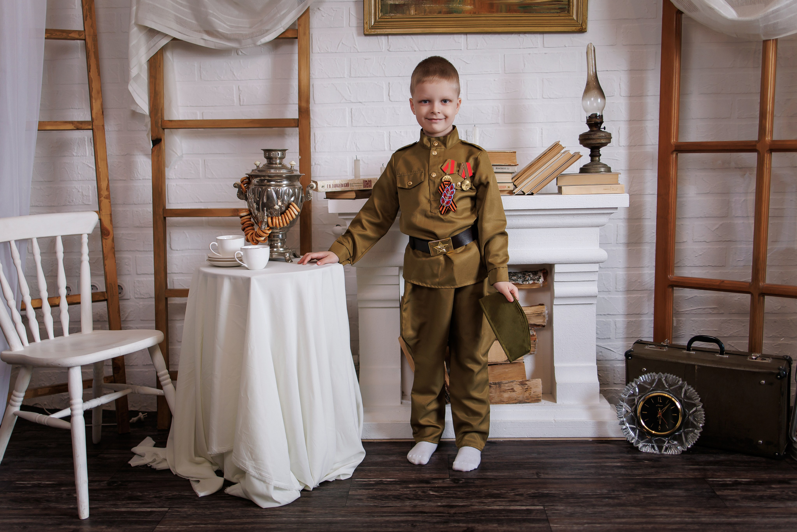 9 мая. Интерьерная фотостудия Background в Омске