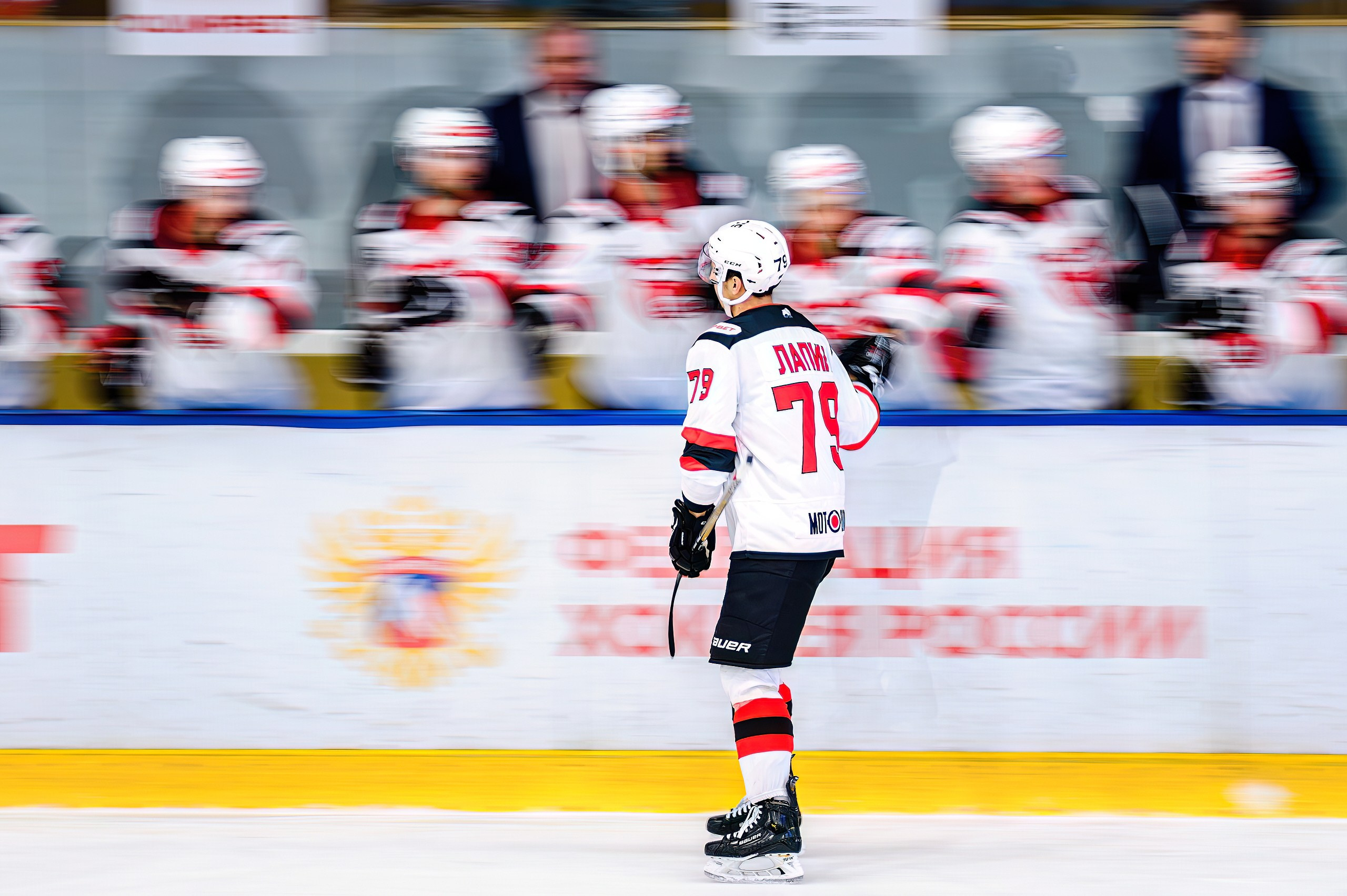 Хоккей с шайбой. Спортивный фотограф Иван Молот (Киров)