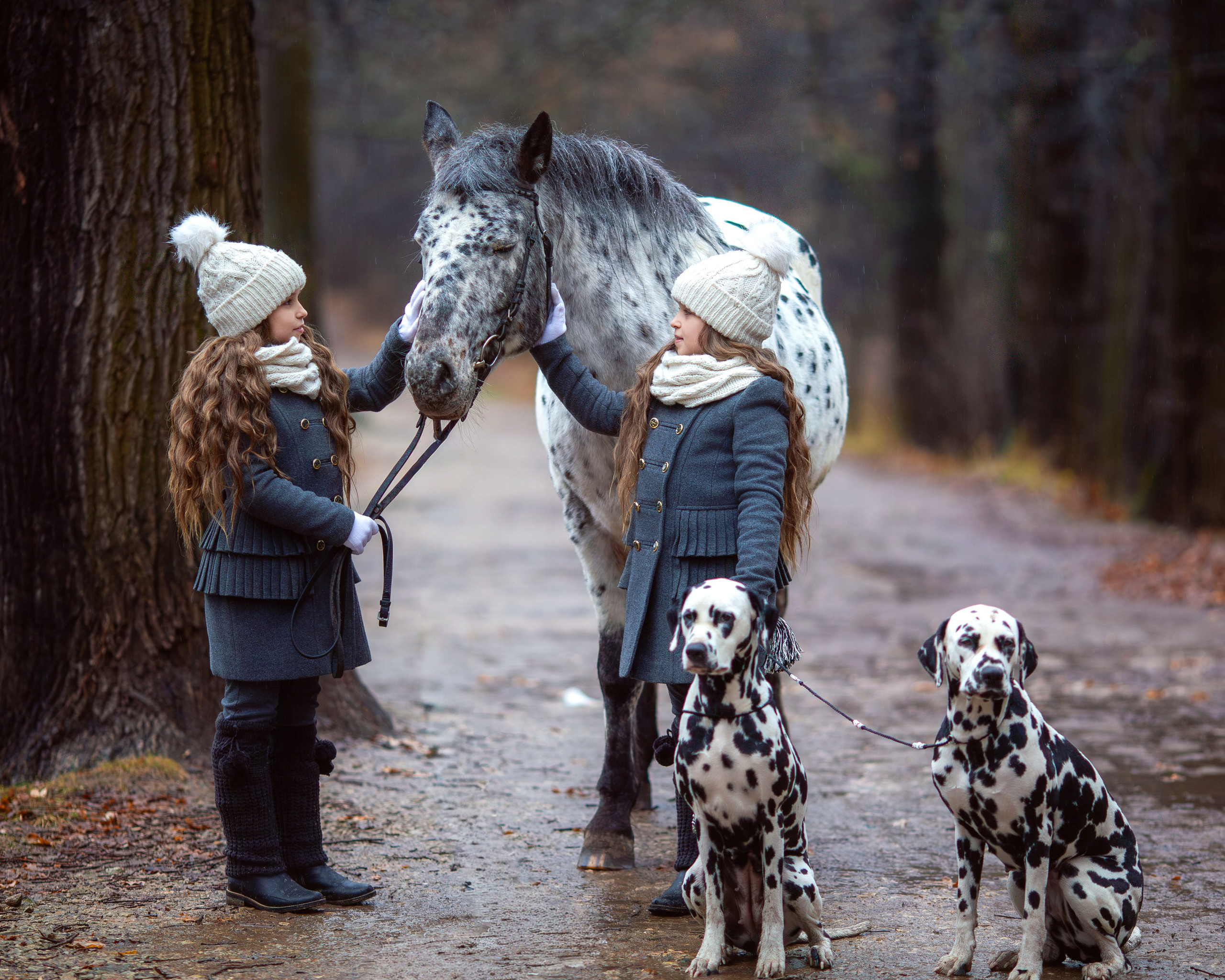 Осенняя съемка Евгении и Ксении. Семейный и детский фотограф в Москве Юлия
