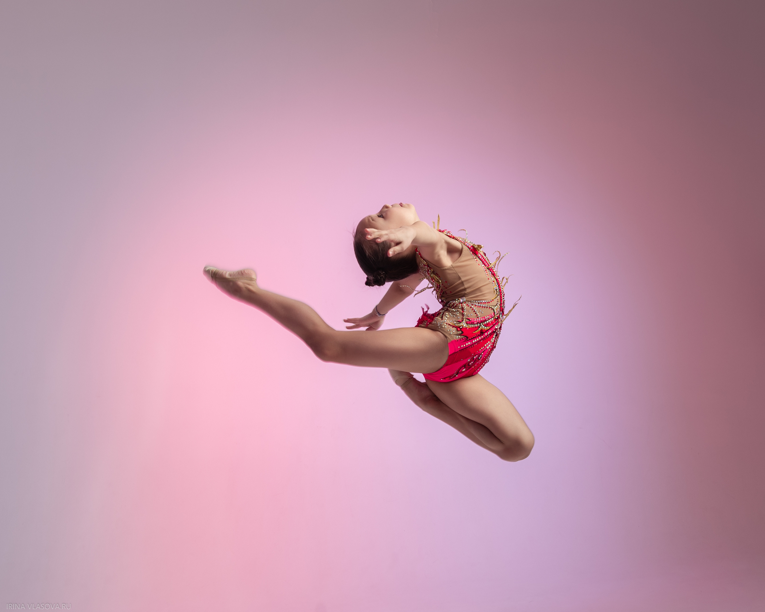 фотосессия с цветным светом и бликами для детей