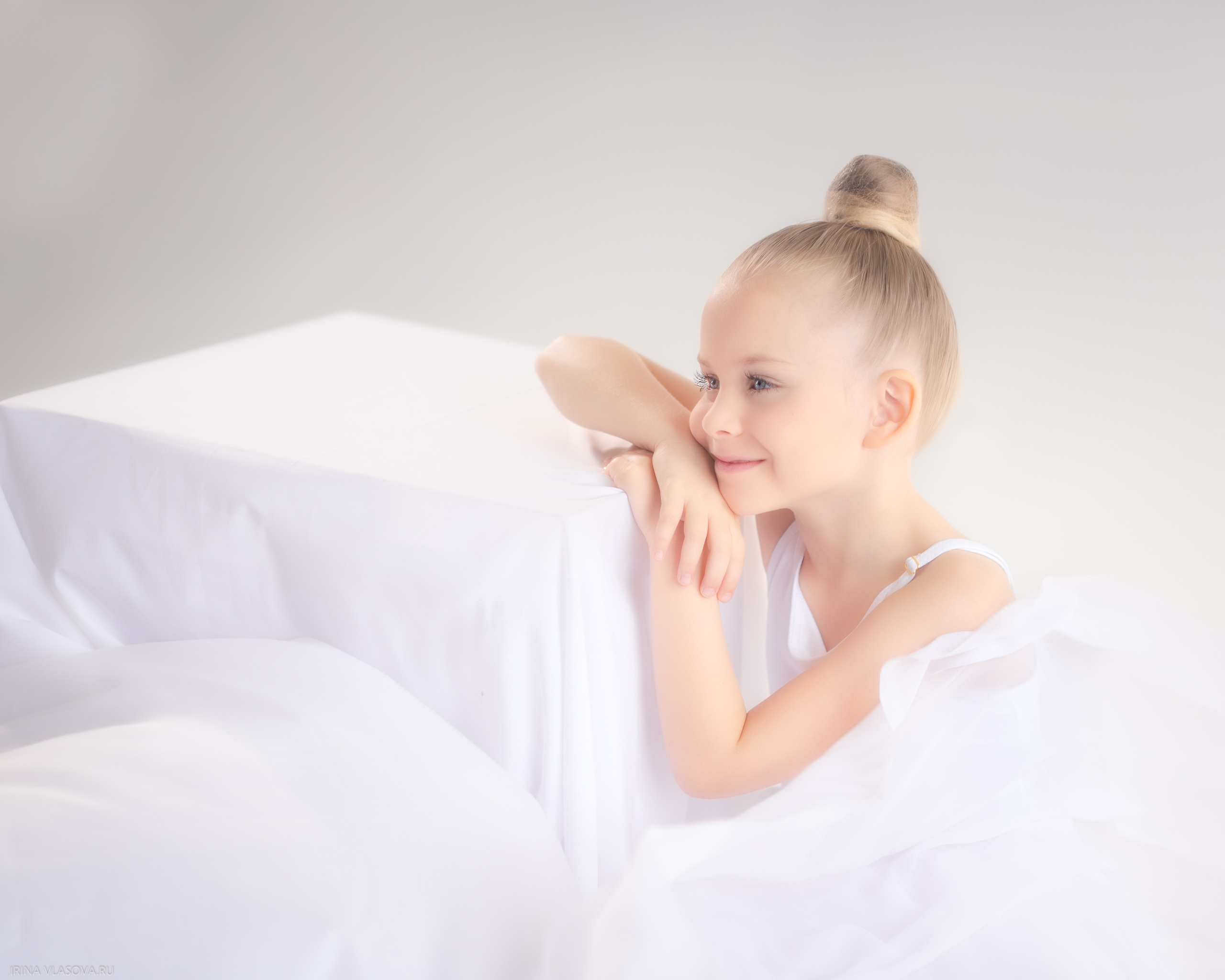 Девичий портрет маленькие артисты (дети 4-8 лет). Спортивный и портретный фотограф