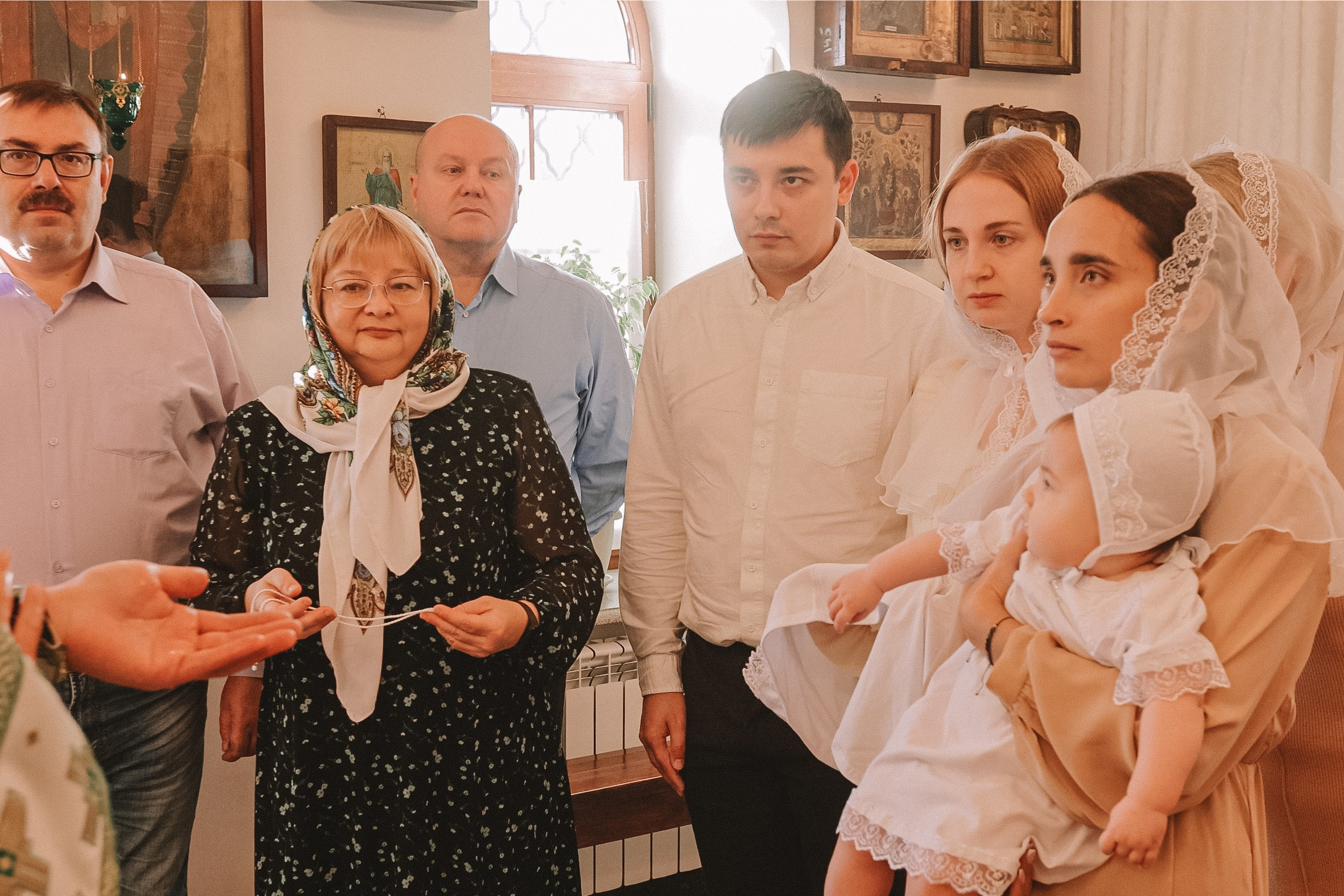 Крещение круглая церковь. Семейный фотограф Тюмень, фотограф на роды Салмина Мария