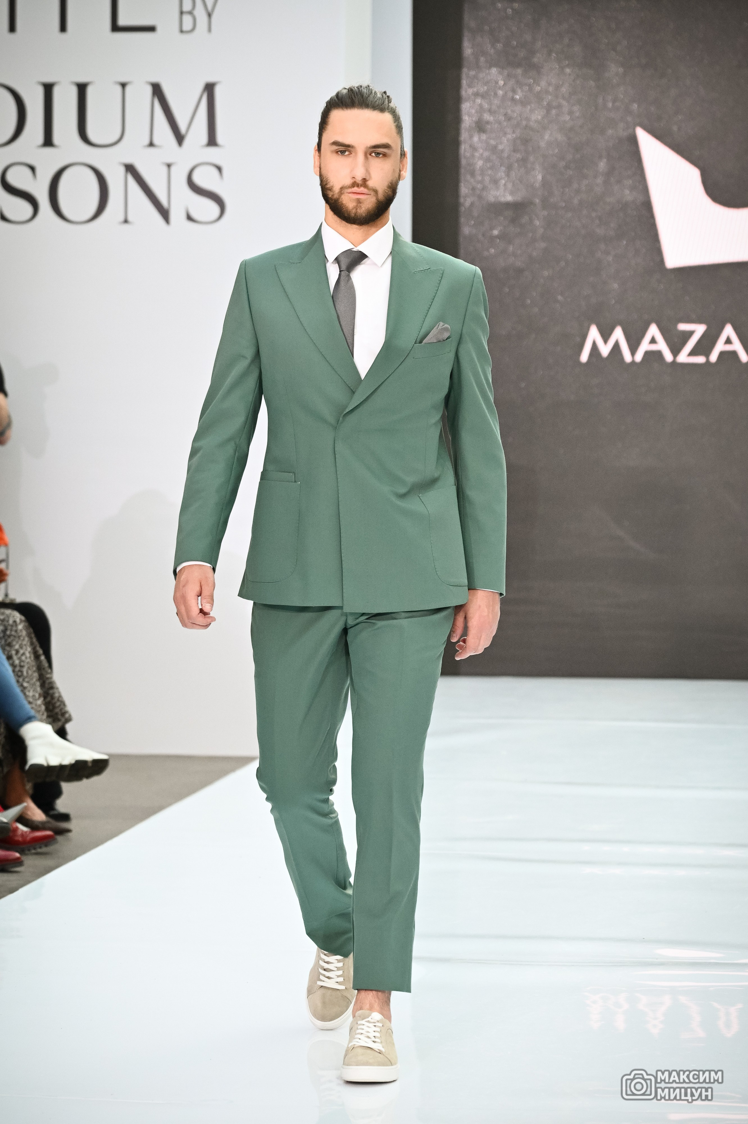 Модные показы. Фотограф Максим Мицун. Портрет, свадьба, репортаж, каталог