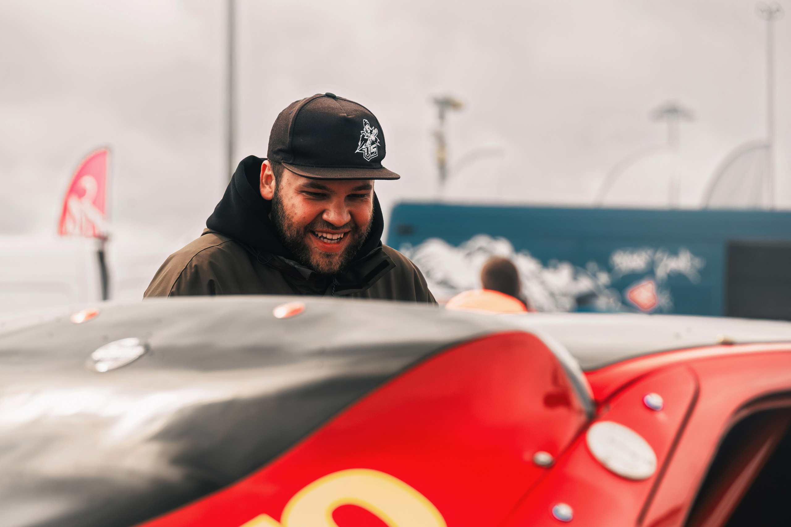 IDDC Этап 2: Бетонный Колизей и блогеры в деле