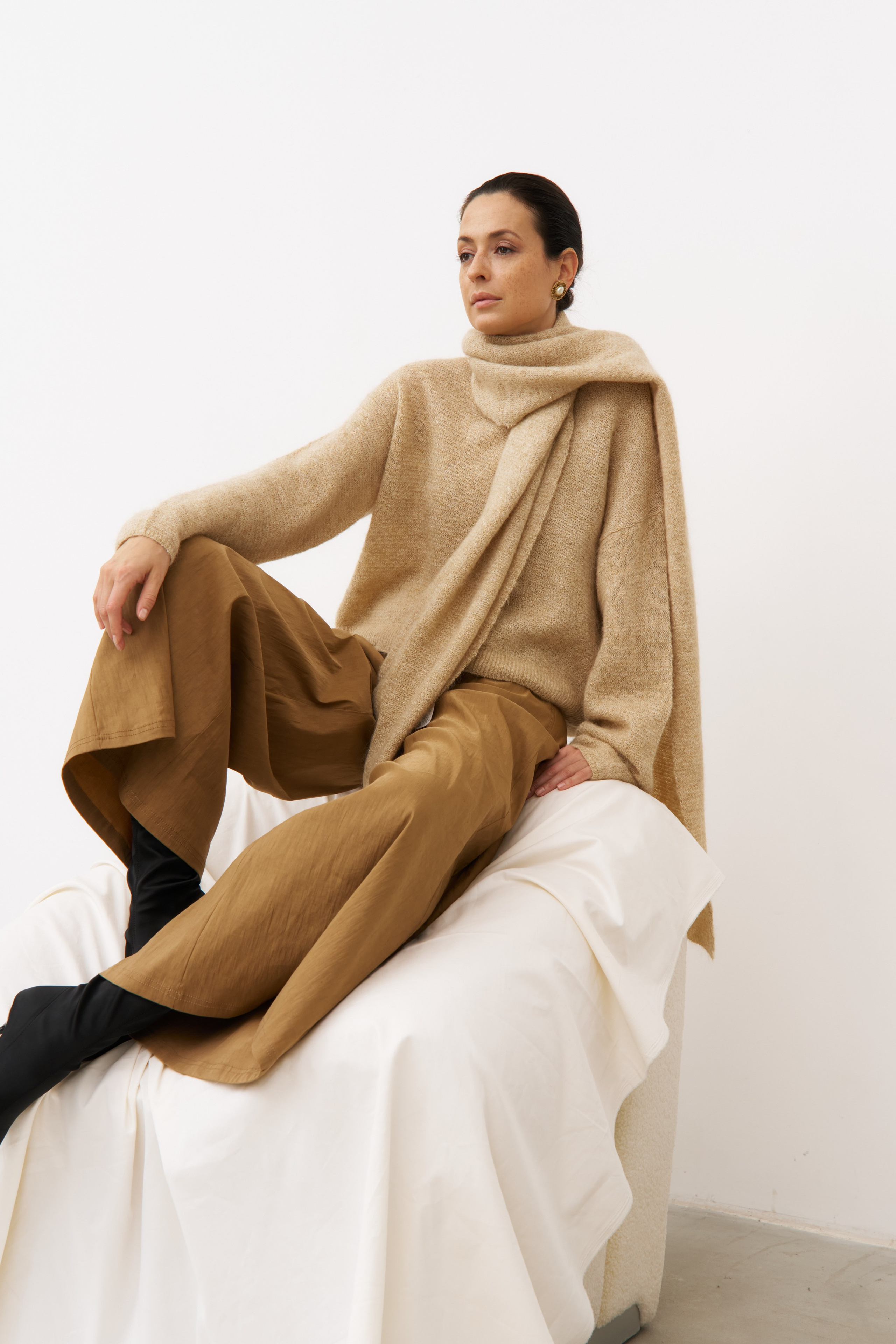 COLETTE ADONY. Главная