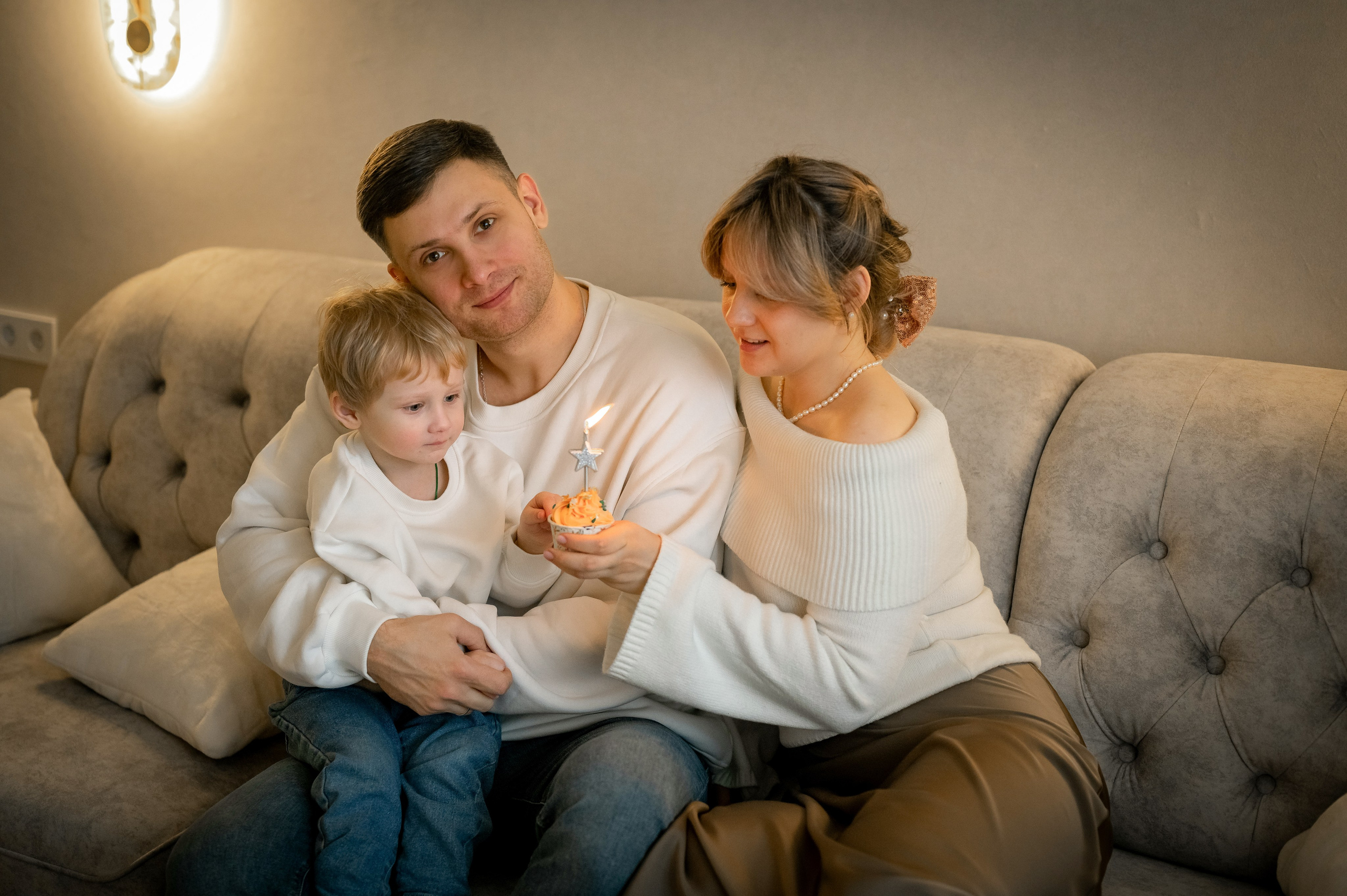 Домашняя новогодняя фотосессия. Фотограф новорождённых, семейный, школьный в городе Калуге Евгения