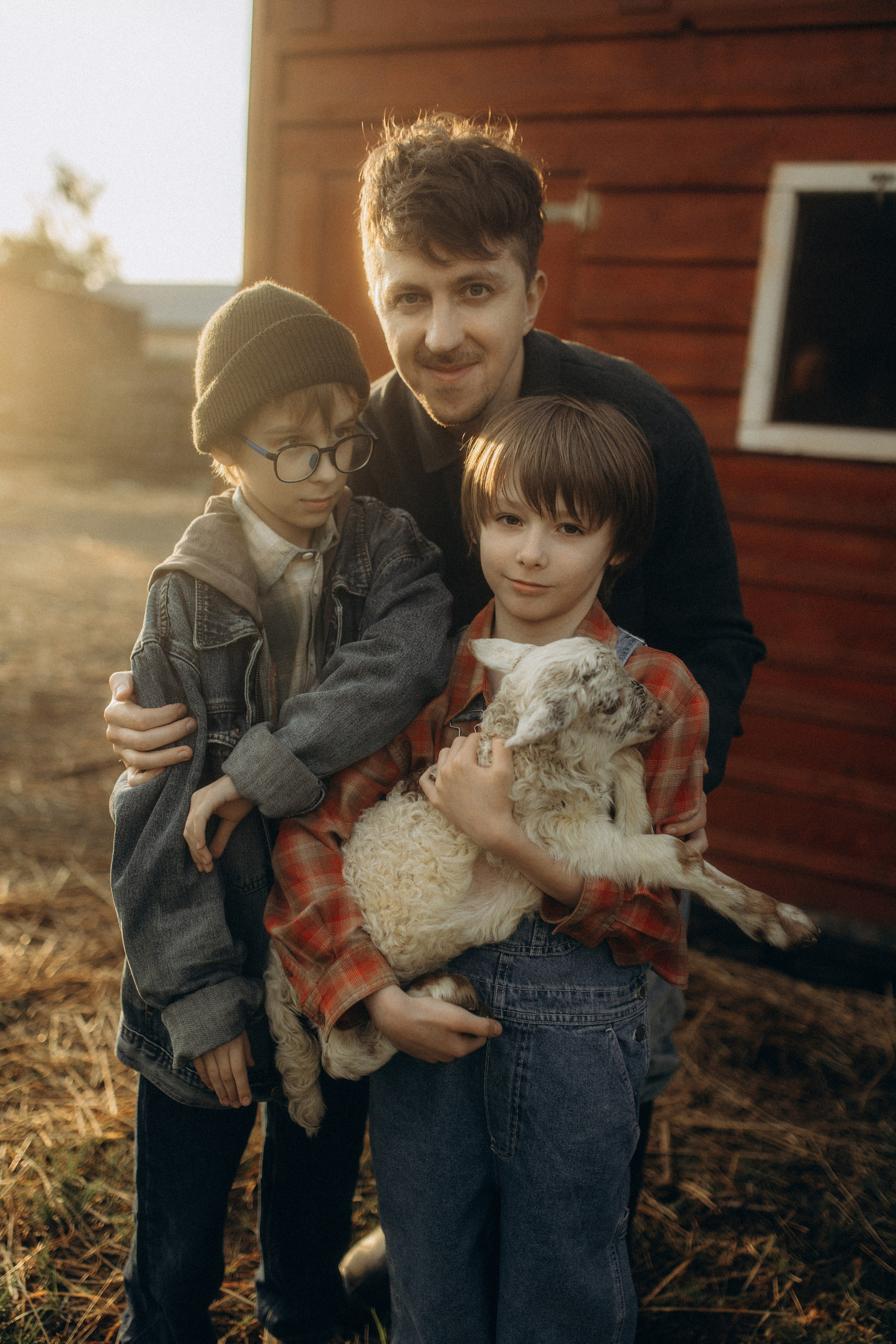 Семейная фотосессия на ферме. Семейный и свадебный фотограф в Новосибирске/Бийске Екатерина Логинова