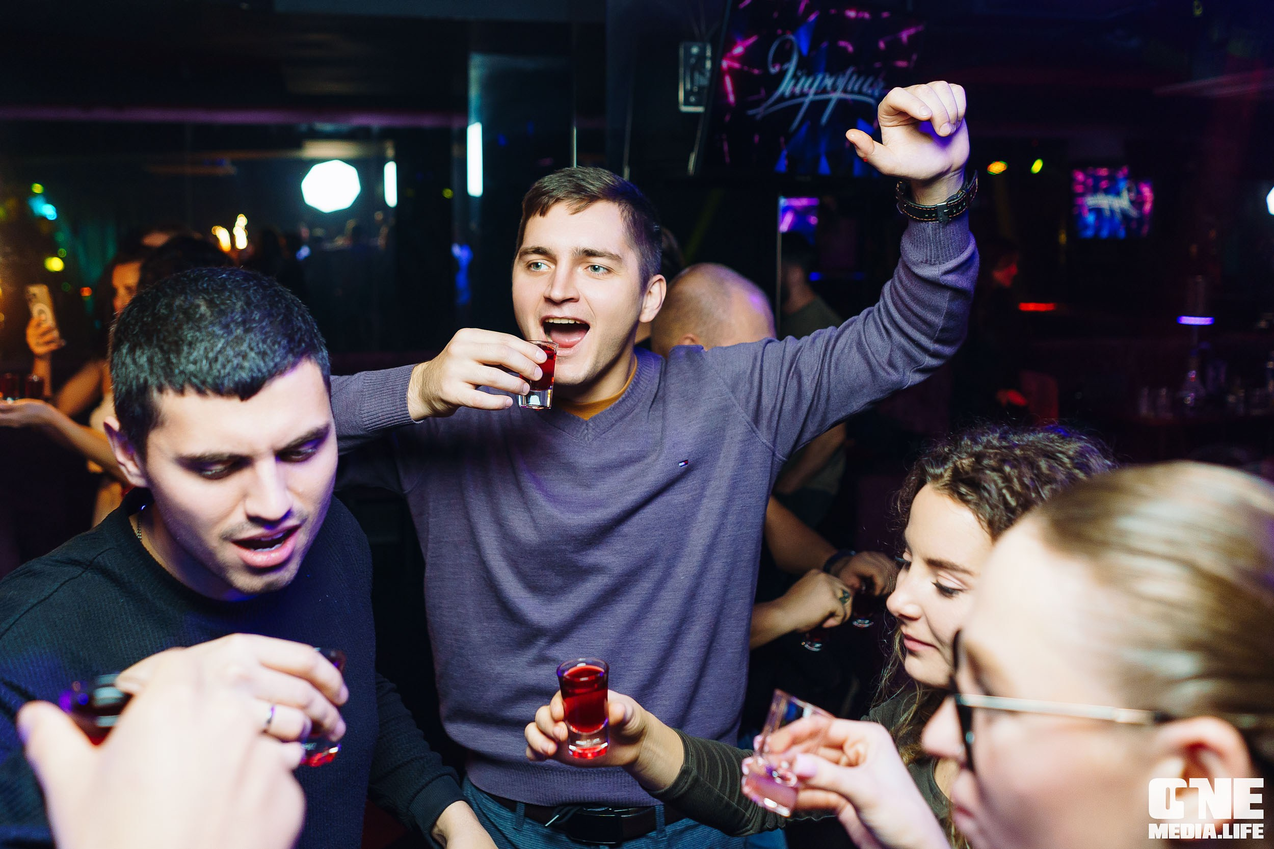 Фоторепортаж из караоке-клубе Эйфория. One Media Life: фоторепортажи, фотоотчеты с мероприятий и заведений