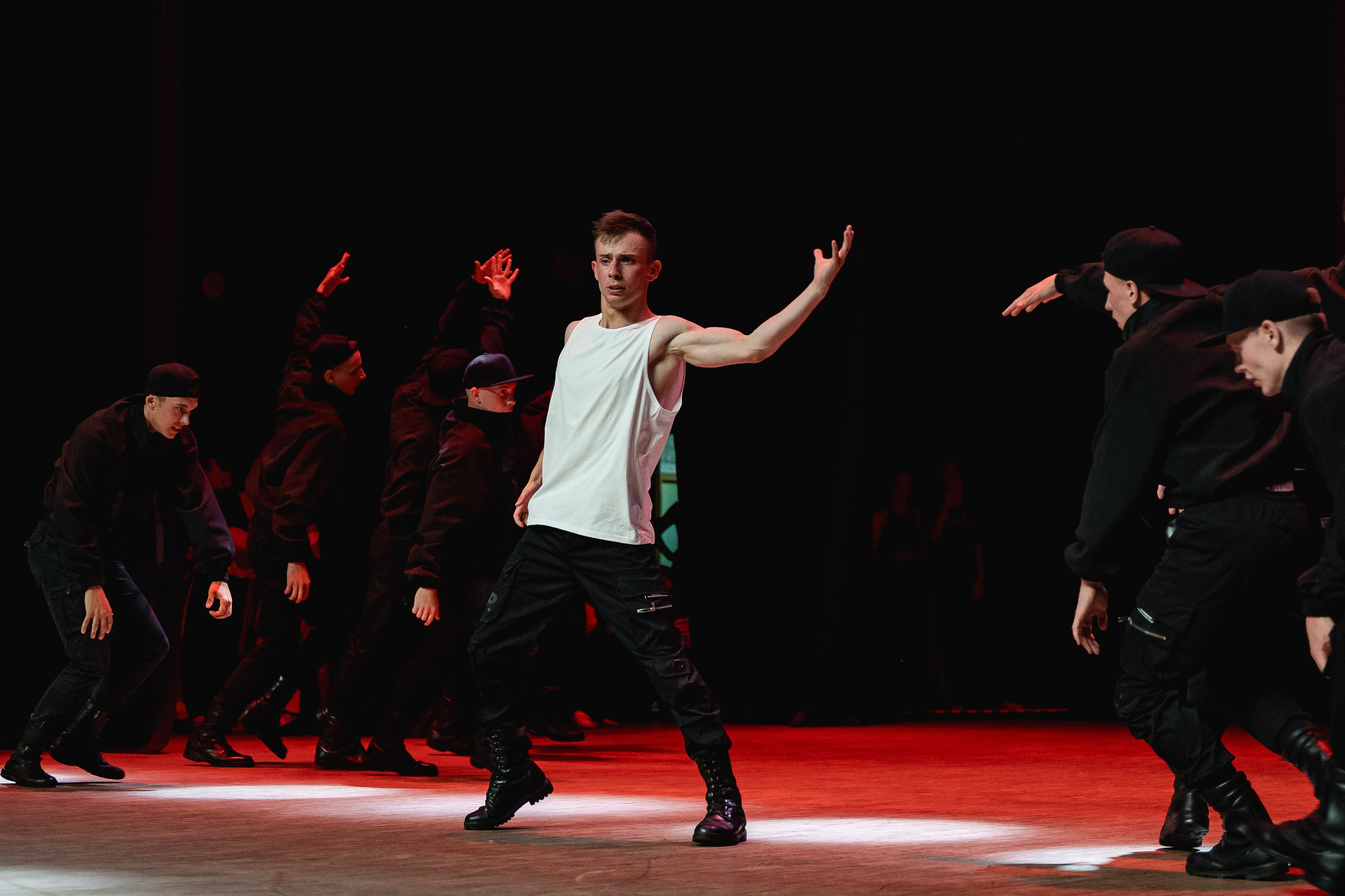 Отчётный концерт танцевально-спортивного клуба «PULSE». Портретный и репортажный фотограф в Воронеже: Анастасия Пузикова