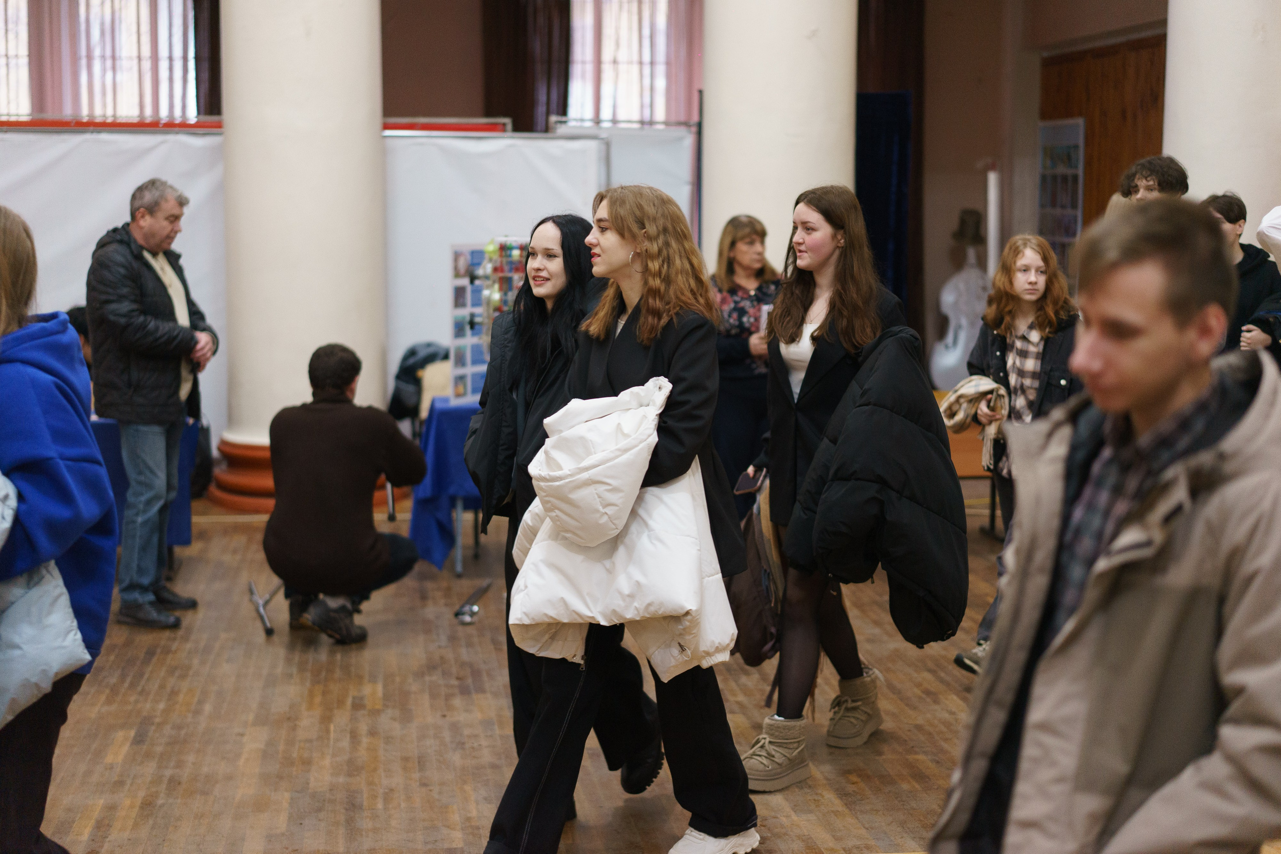 Межотраслевая выставка учебных заведений, Сафоново. Фотограф и видеограф Смоленск | Студия Цезарь