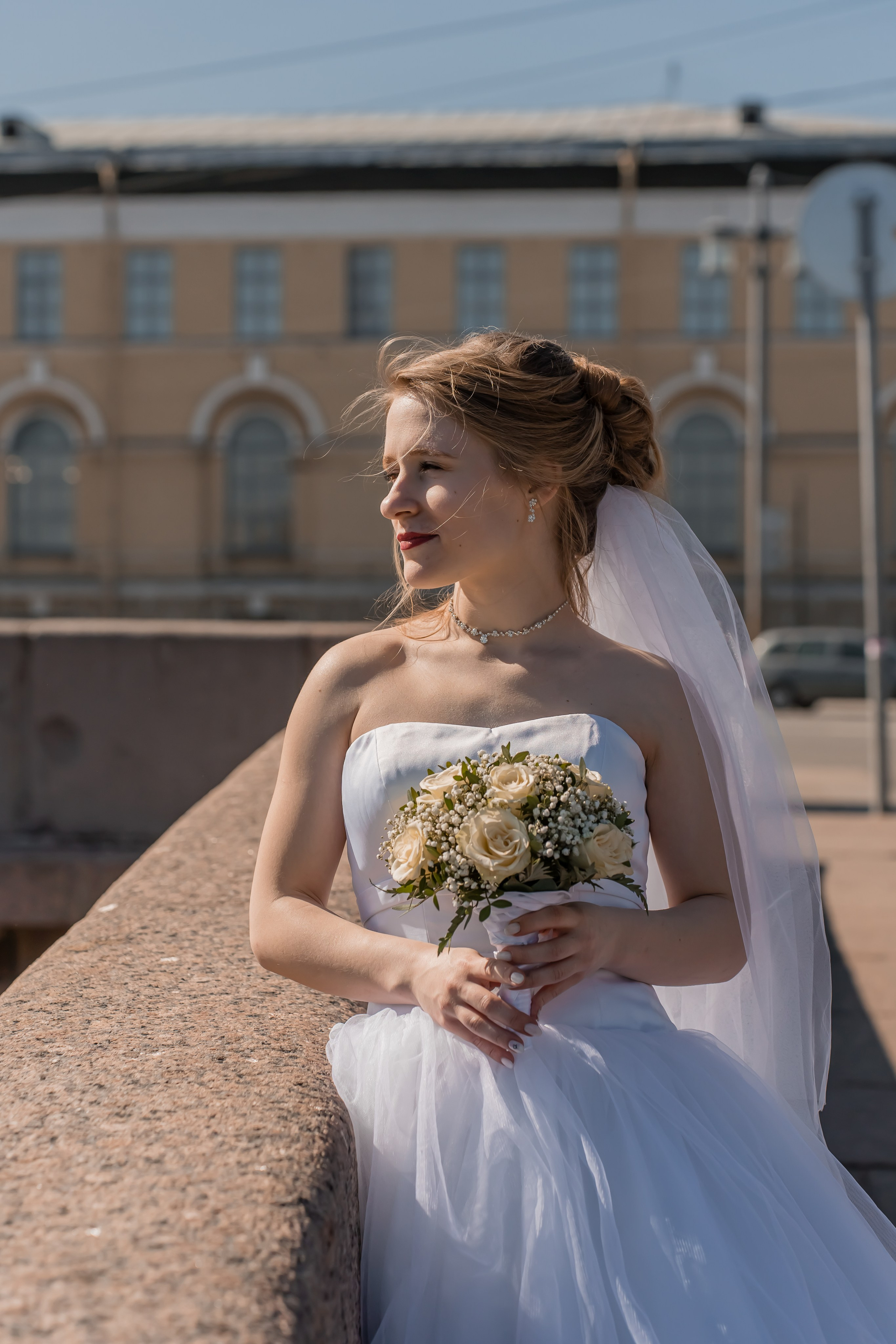Закажите фотосессию у нас и получите качественные и красивые фотографии вашего особенного дня. 