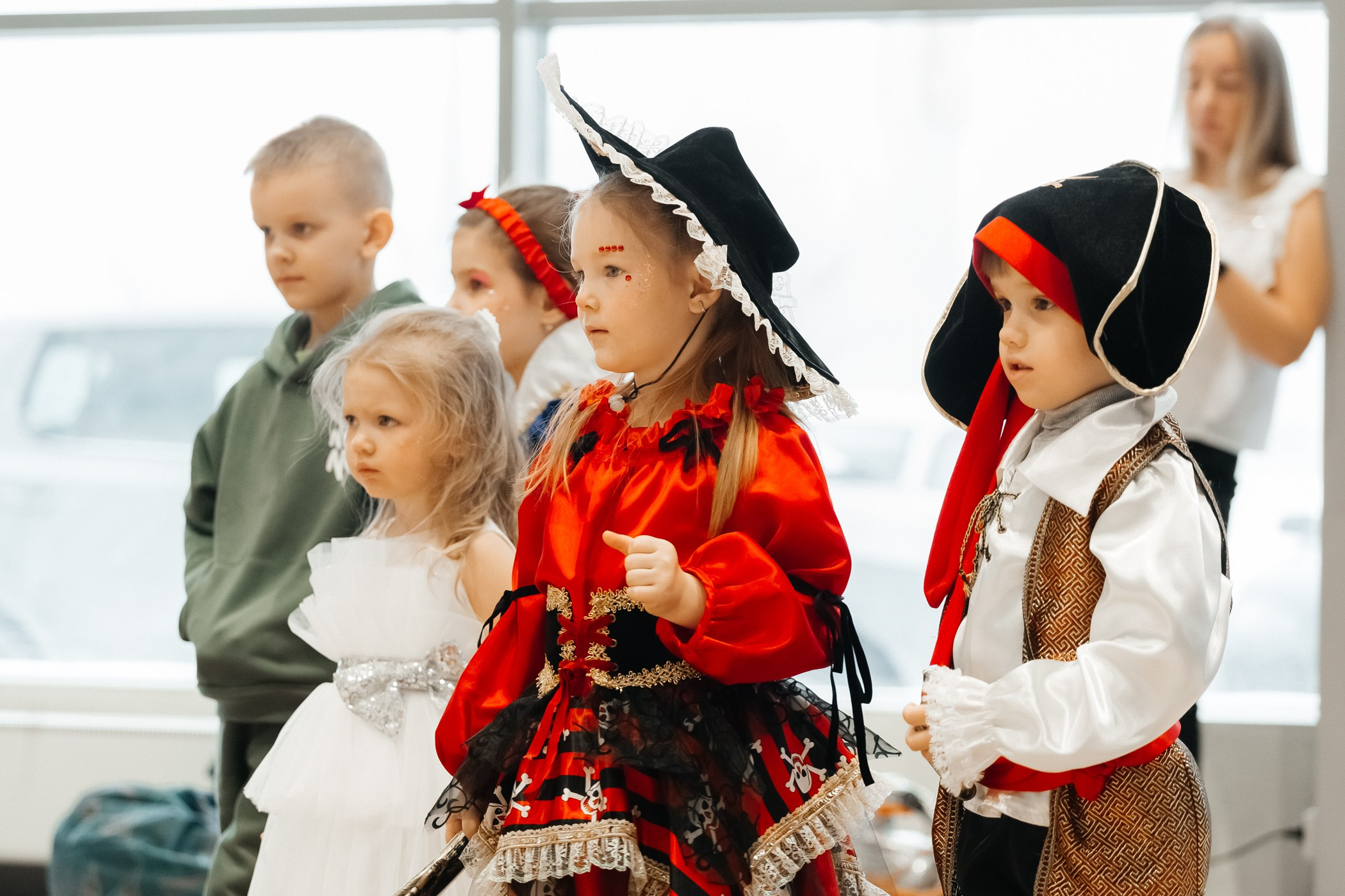 Детский мастер-класс в «Картель Авто» — «Студия чудес Алиса». Фотограф Кемерово | Сергей