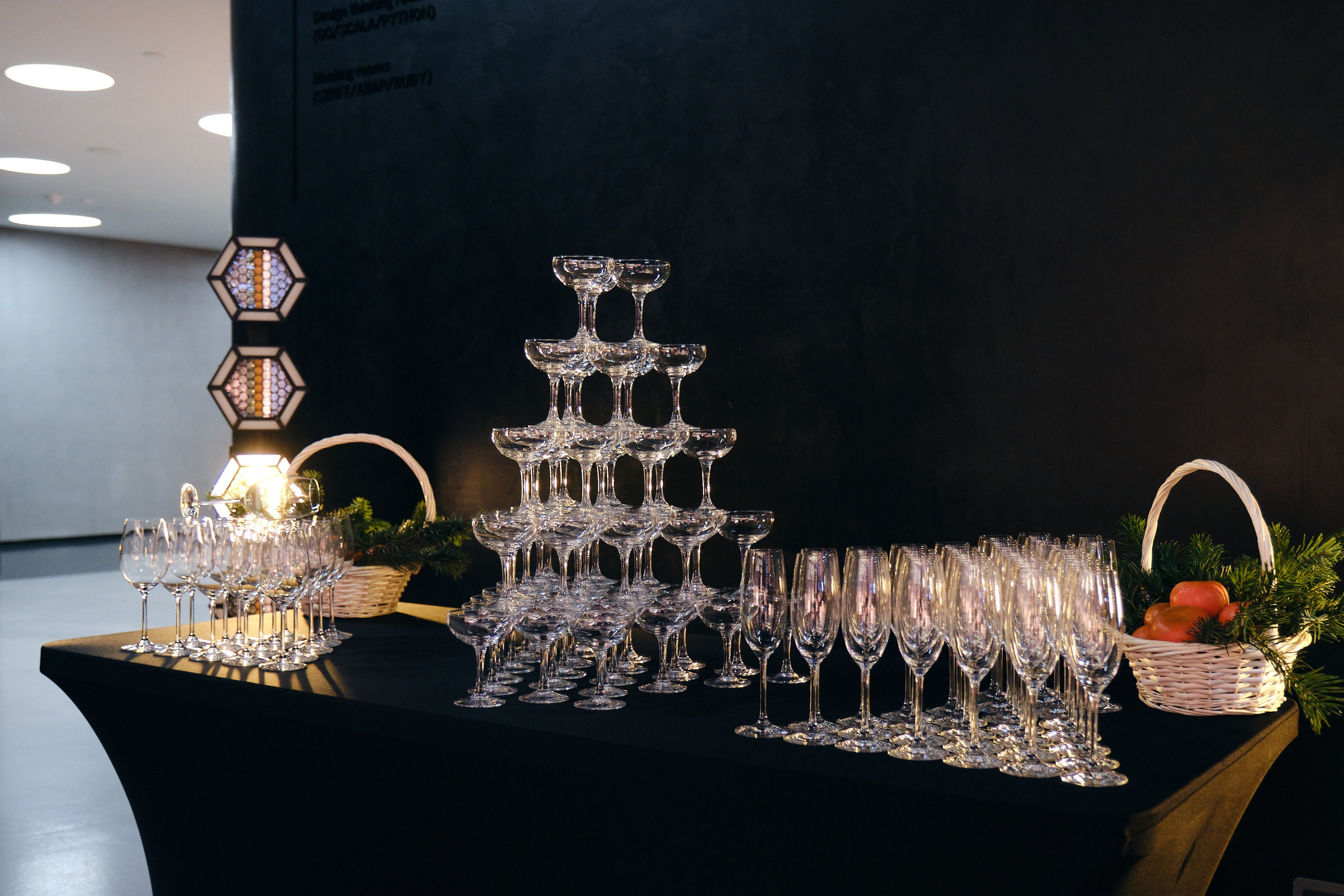 Новогодний корпоратив РБК + концерт Дискотека авария. Профессиональный фотограф в Москве Павел Жданов