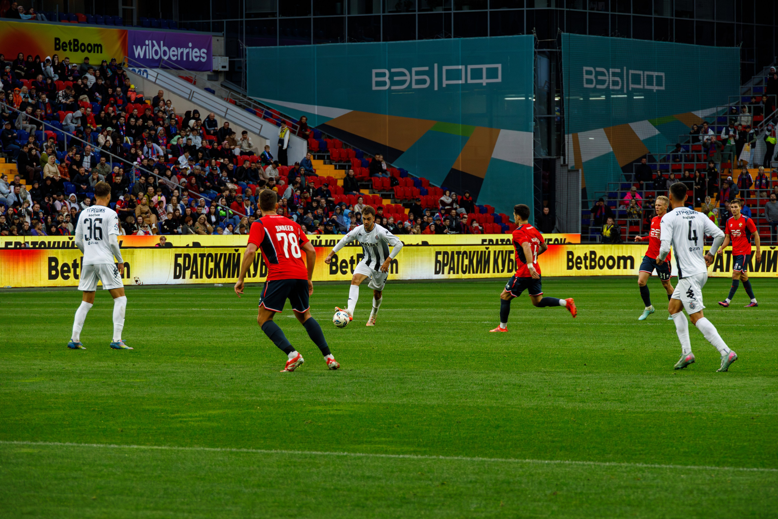 ФУТБОЛ: ЦСКА — ПАРТИЗАН. Фотограф Павел Подшивалов