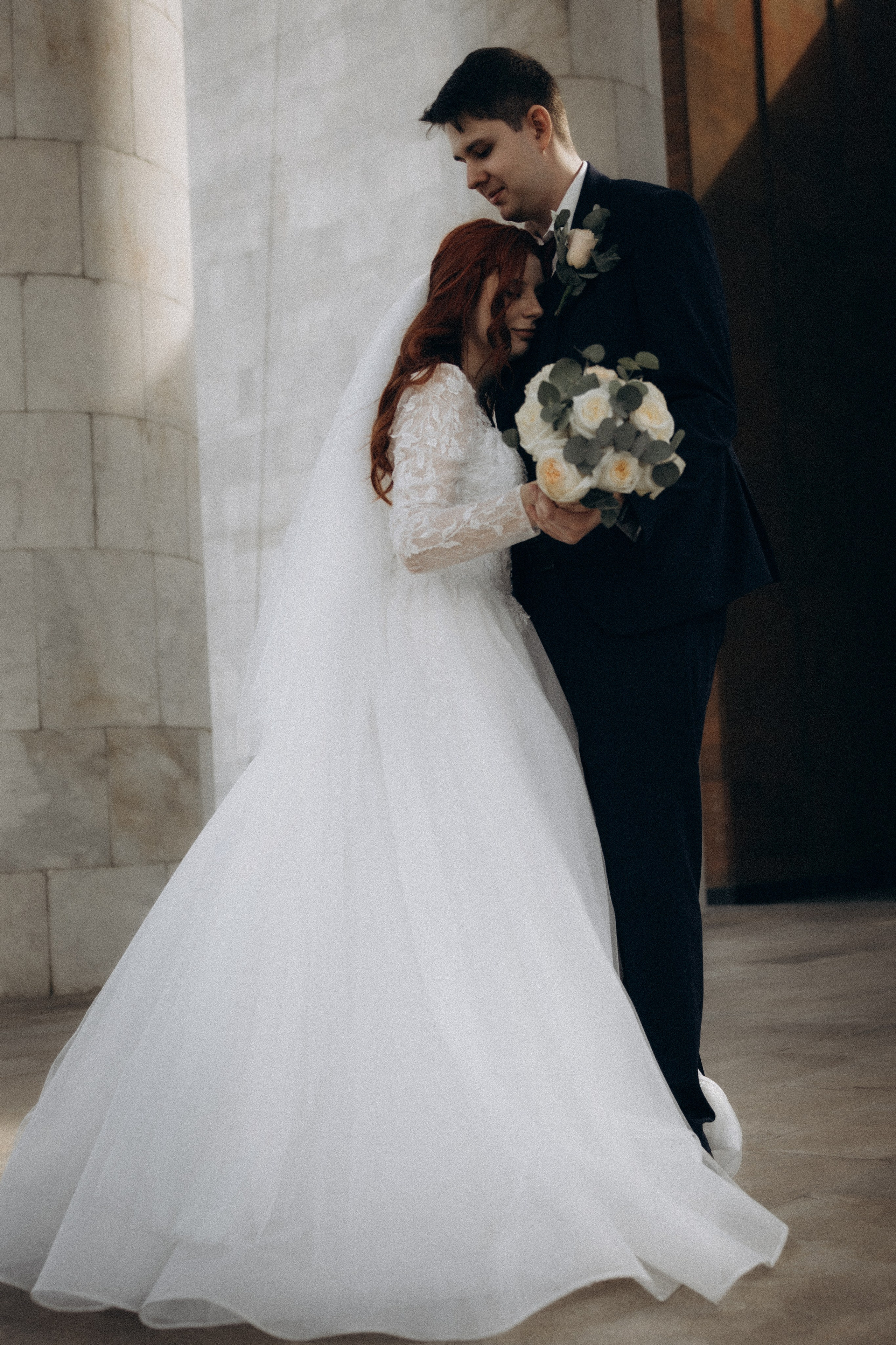 Фотосессия свадьбы Ивана и Александры в парке Горки Ленинские