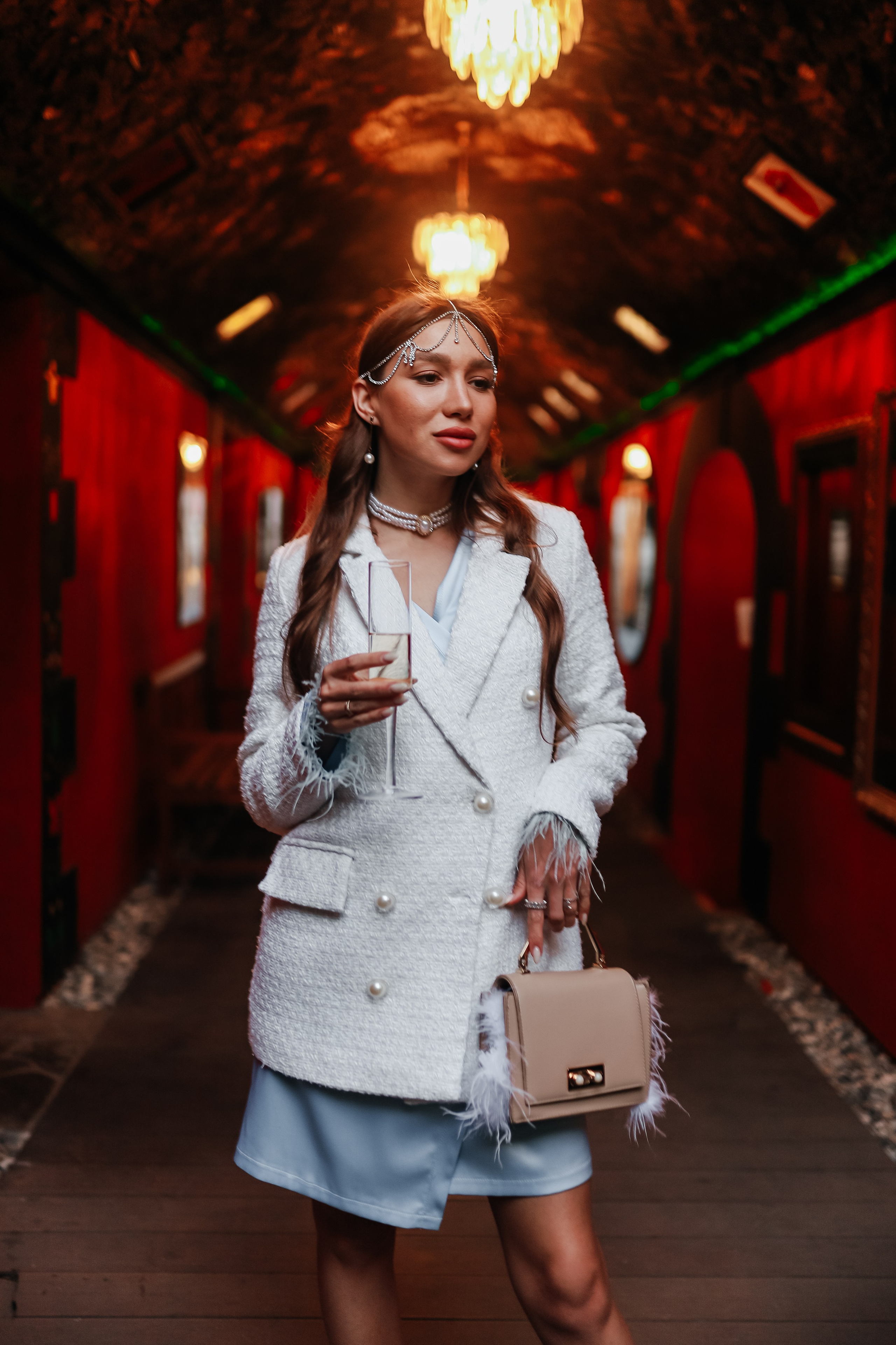 25.Диана и гости