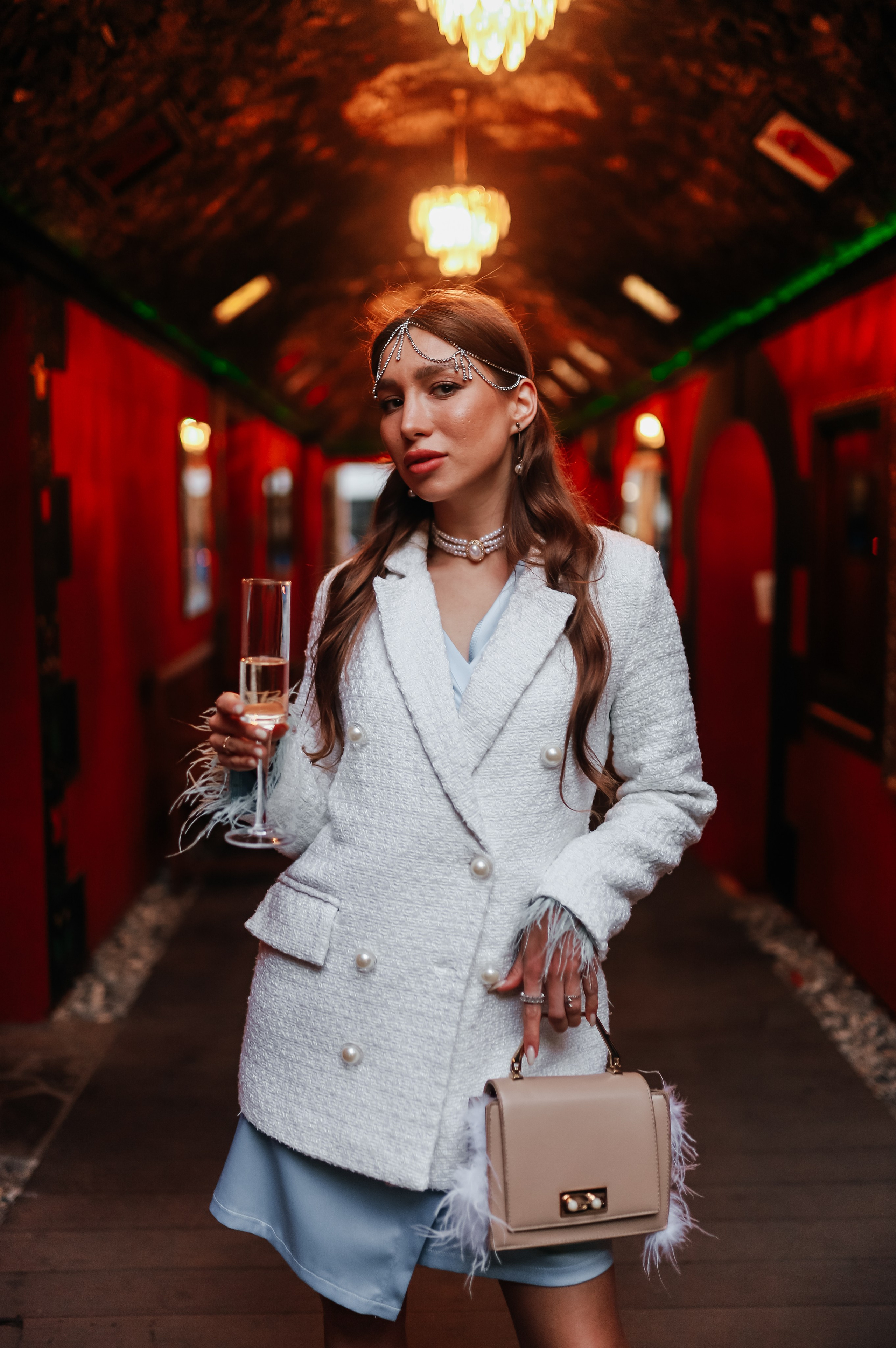 25.Диана и гости