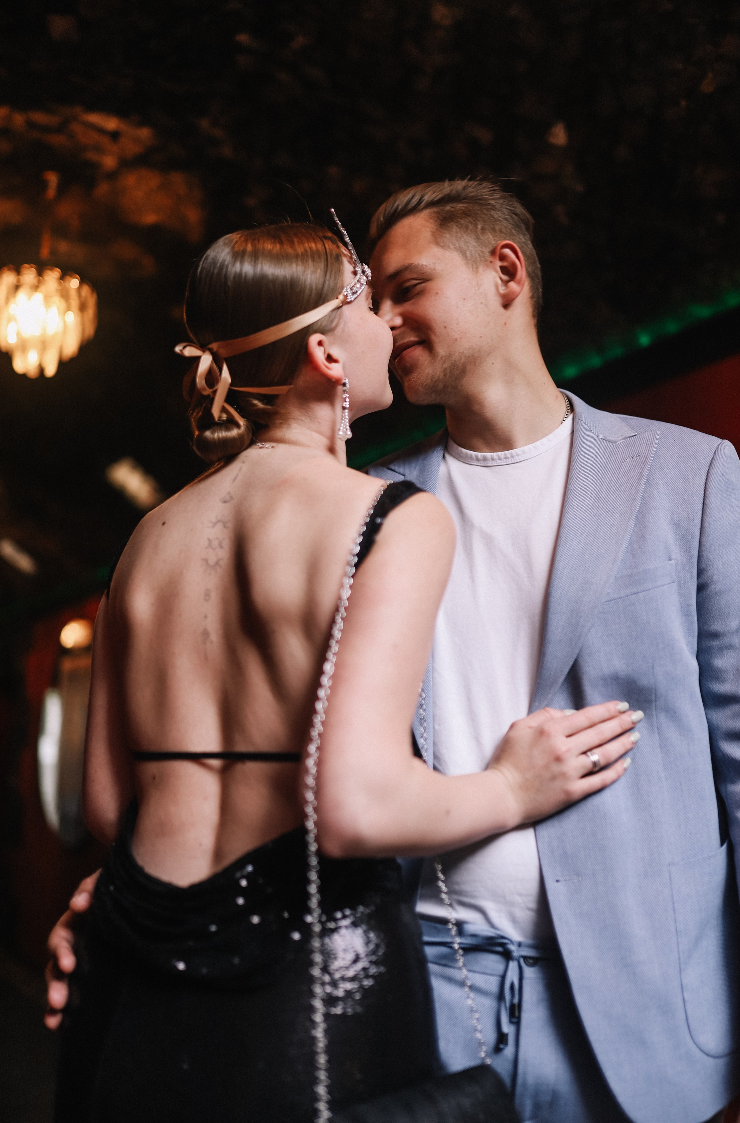 25.Диана и гости