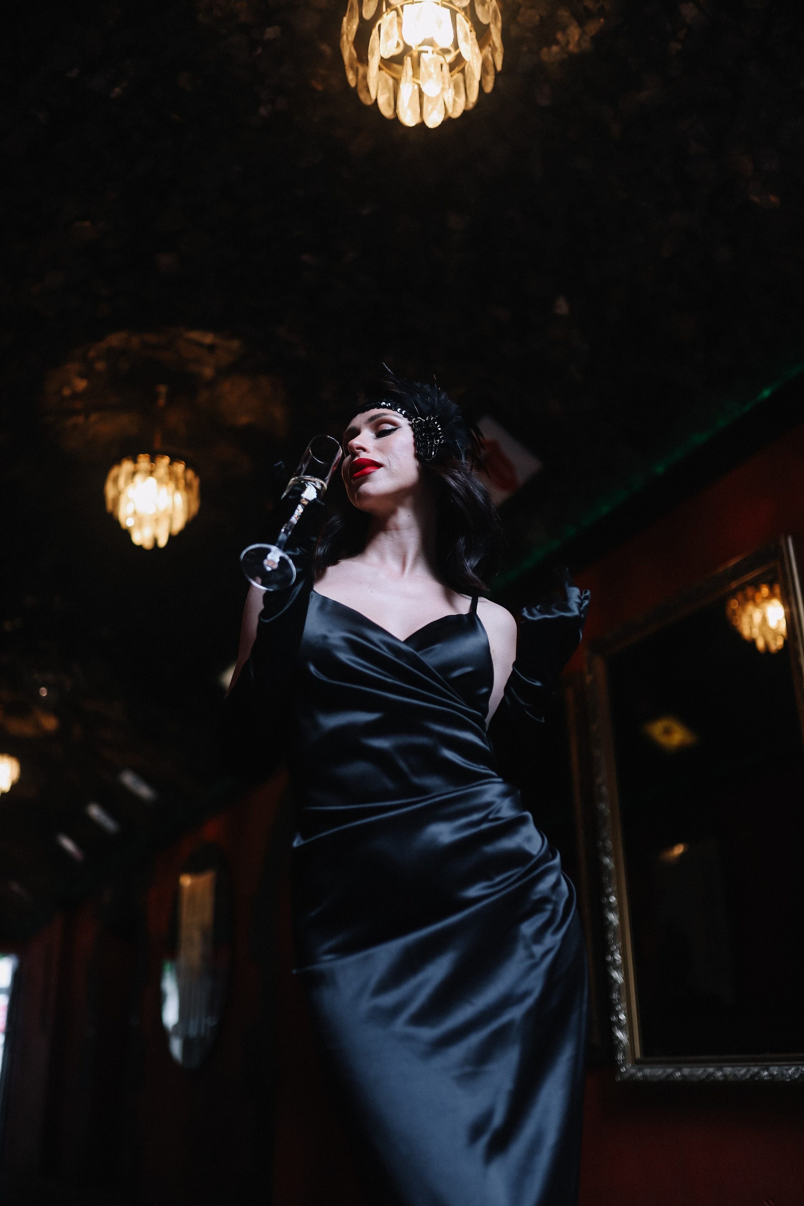 25.Диана и гости