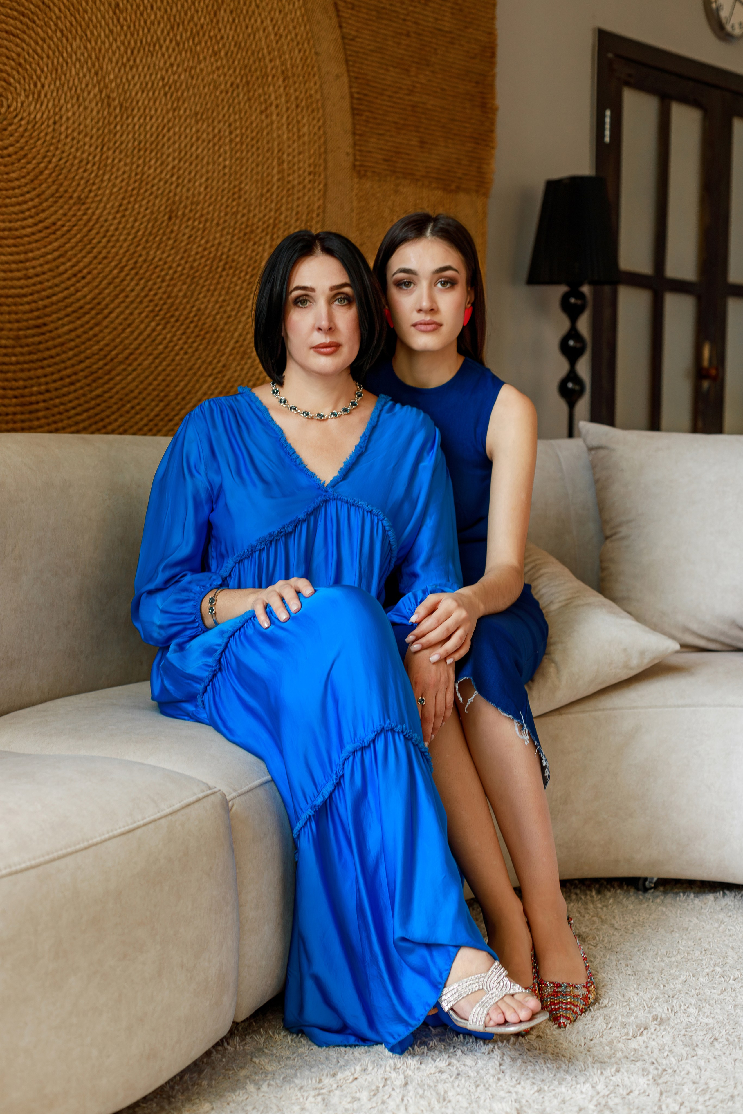 Мама и дочь в студии Белый осел. Семейный и детский фотограф в Краснодаре Ирина Лаврецкая