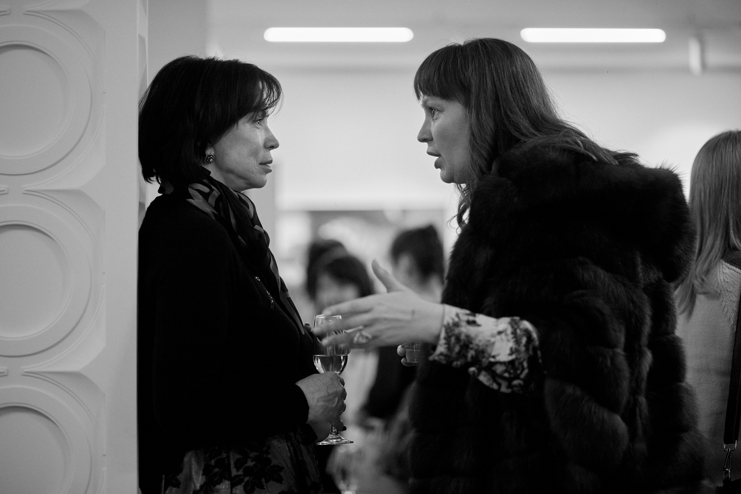 Открытие выставки краснодарской художницы Ларисы Блохиной. Фотограф Юлия Маринина