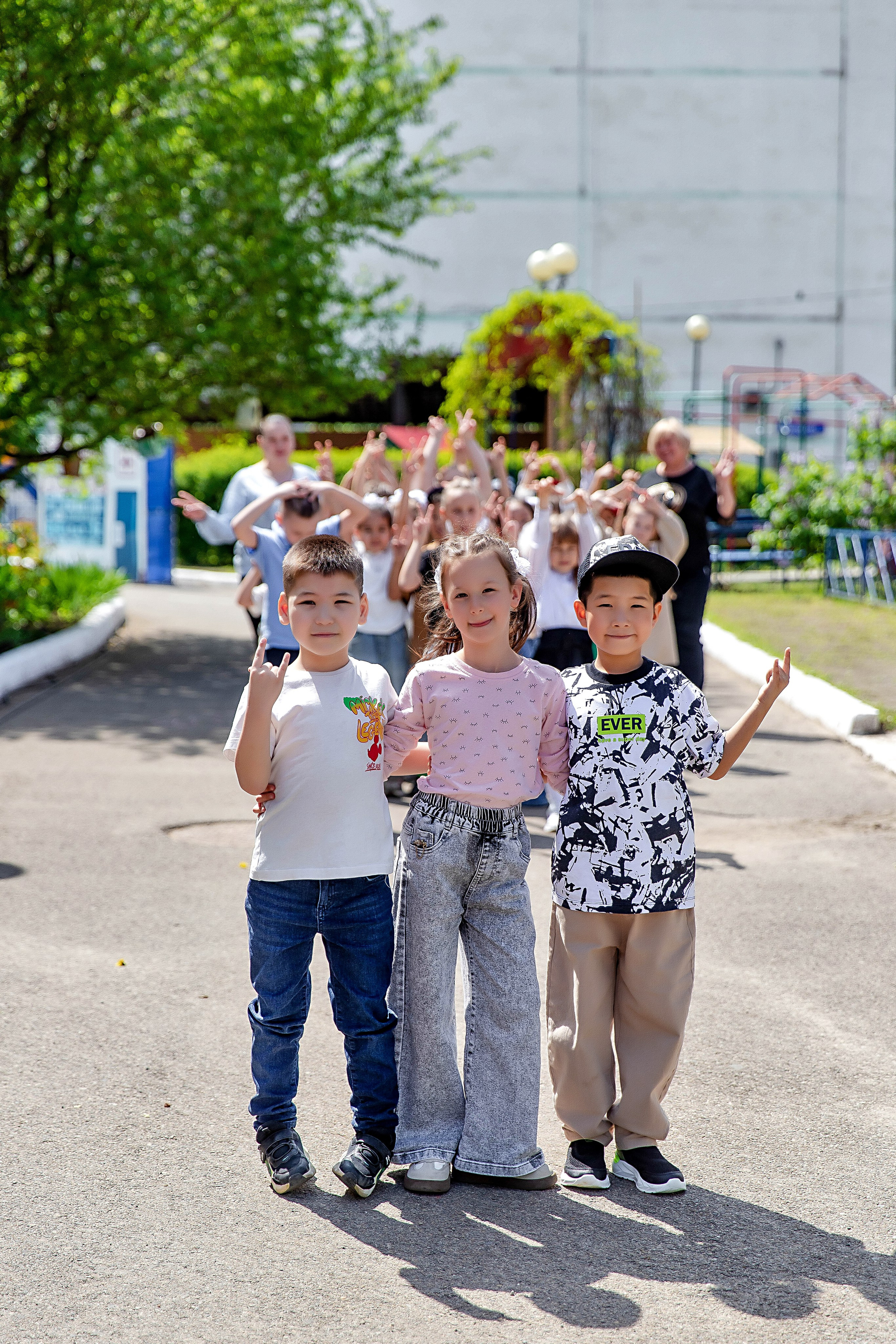 Выпускные (школьные) альбомы (книги) в Ростове-на-Дону. Современные Выпускные Альбомы в Ростове-на-Дону