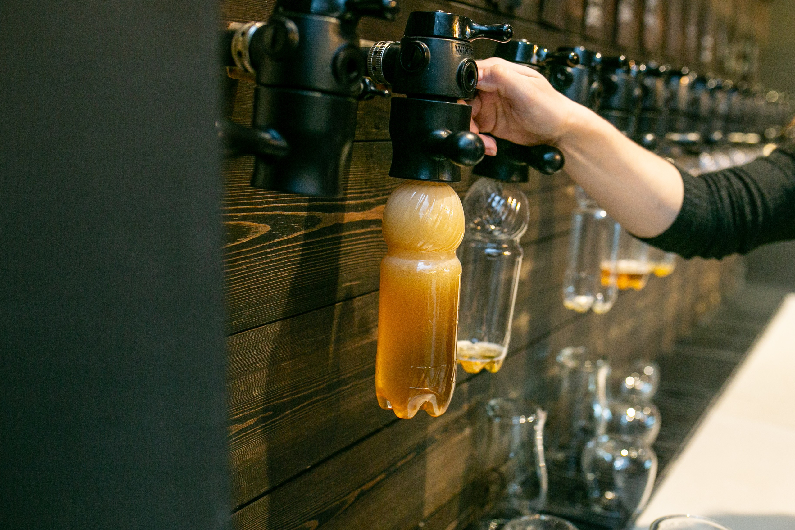 День рождения бара Добрый бондарь. Фотограф в Новосибирске Ася Зверева