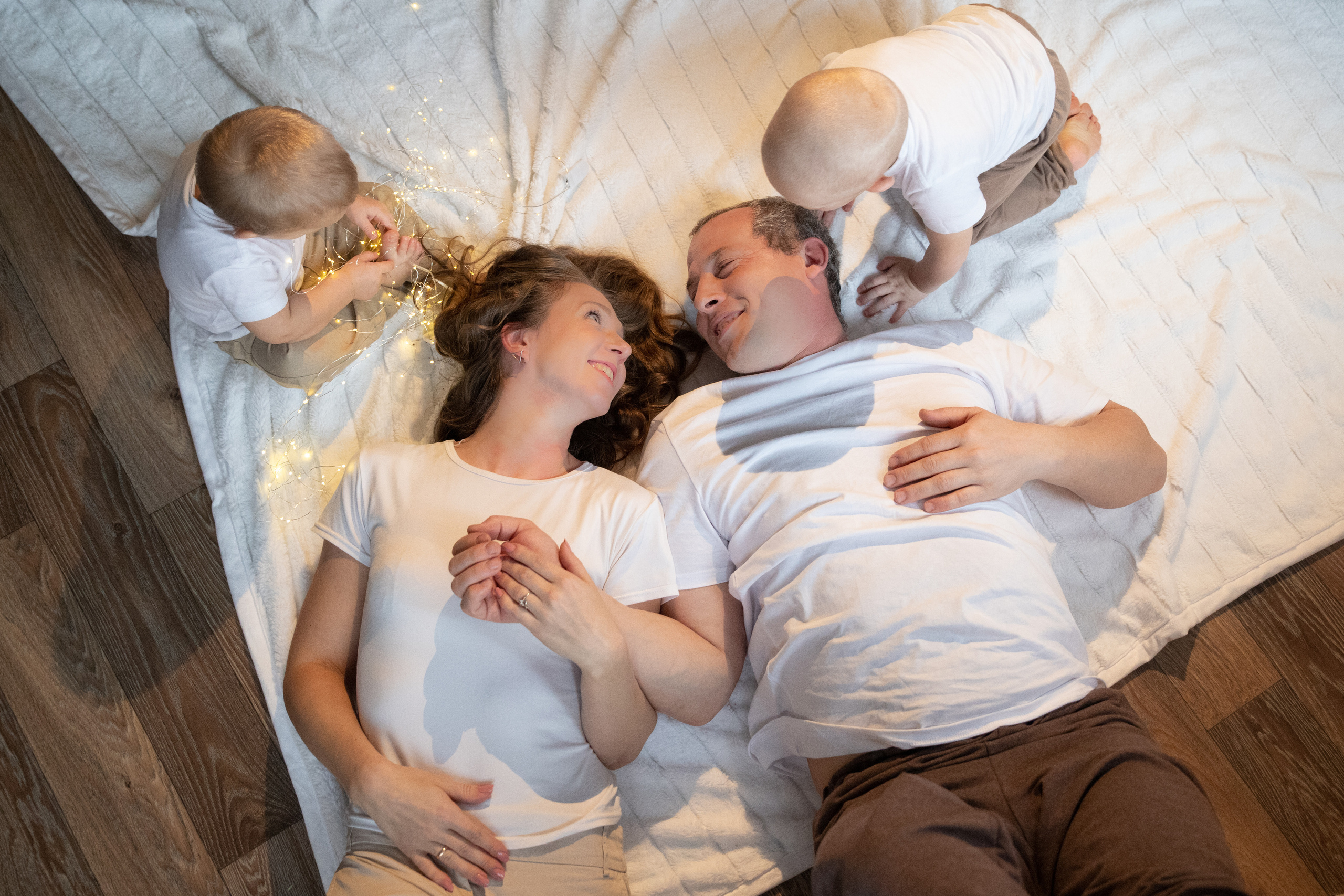 Домашняя съемка. Семейный свадебный интерьерный фотограф Тверь Санкт- Марина Свистунова