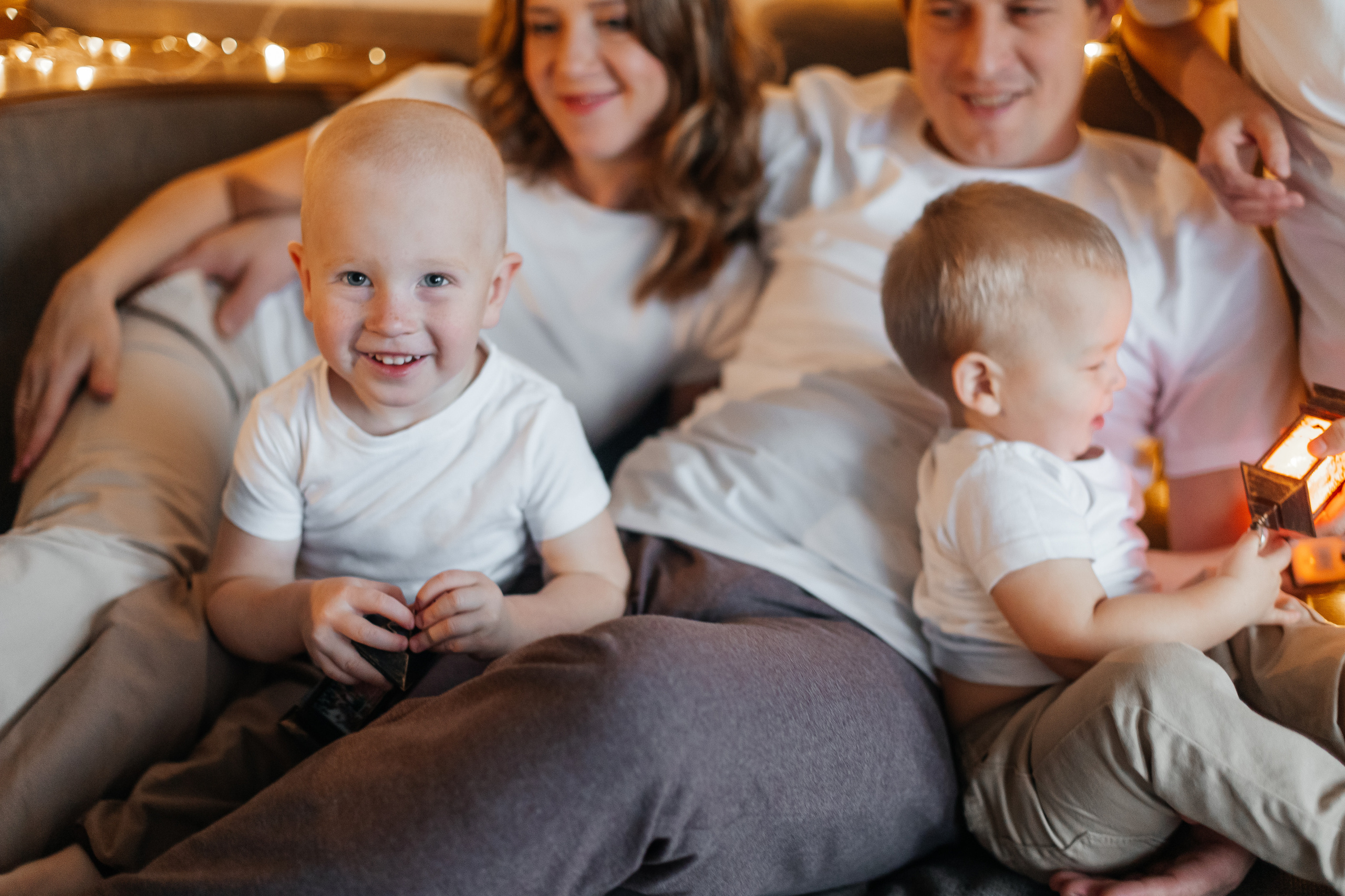 Домашняя съемка. Семейный свадебный интерьерный фотограф Тверь Санкт- Марина Свистунова