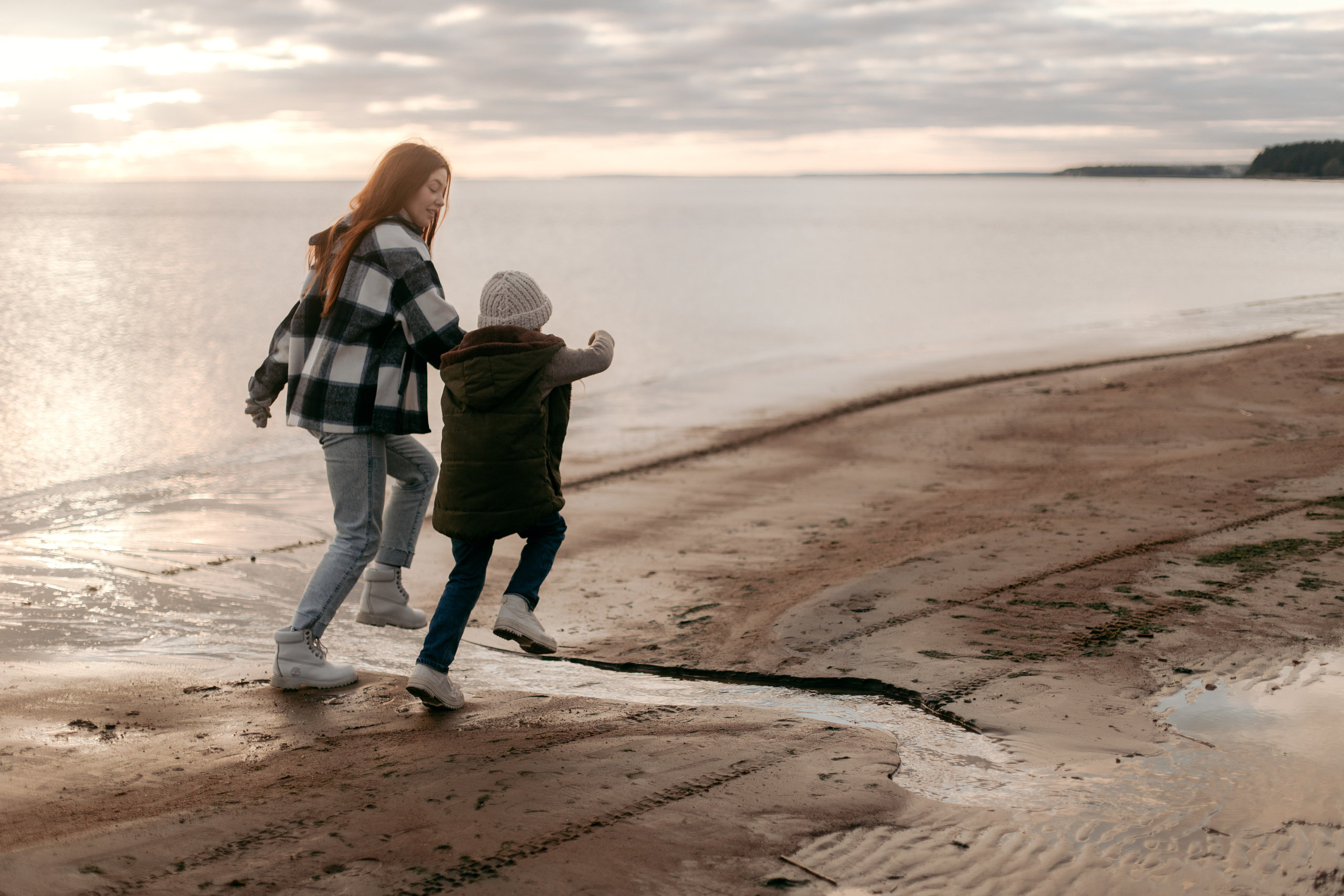 Прогулка. Семейный свадебный интерьерный фотограф Тверь Санкт- Марина Свистунова