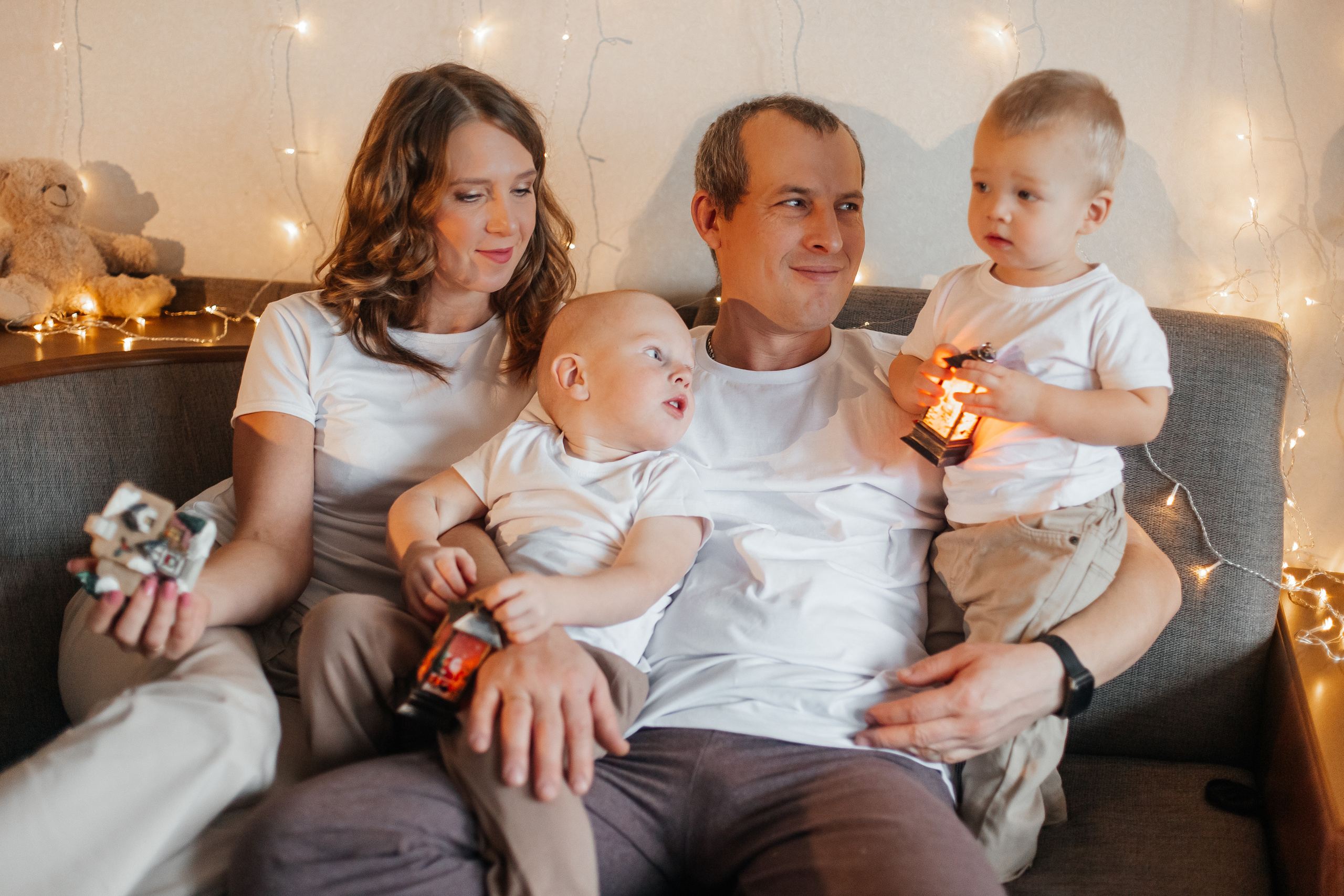 Домашняя съемка. Семейный свадебный интерьерный фотограф Тверь Санкт- Марина Свистунова