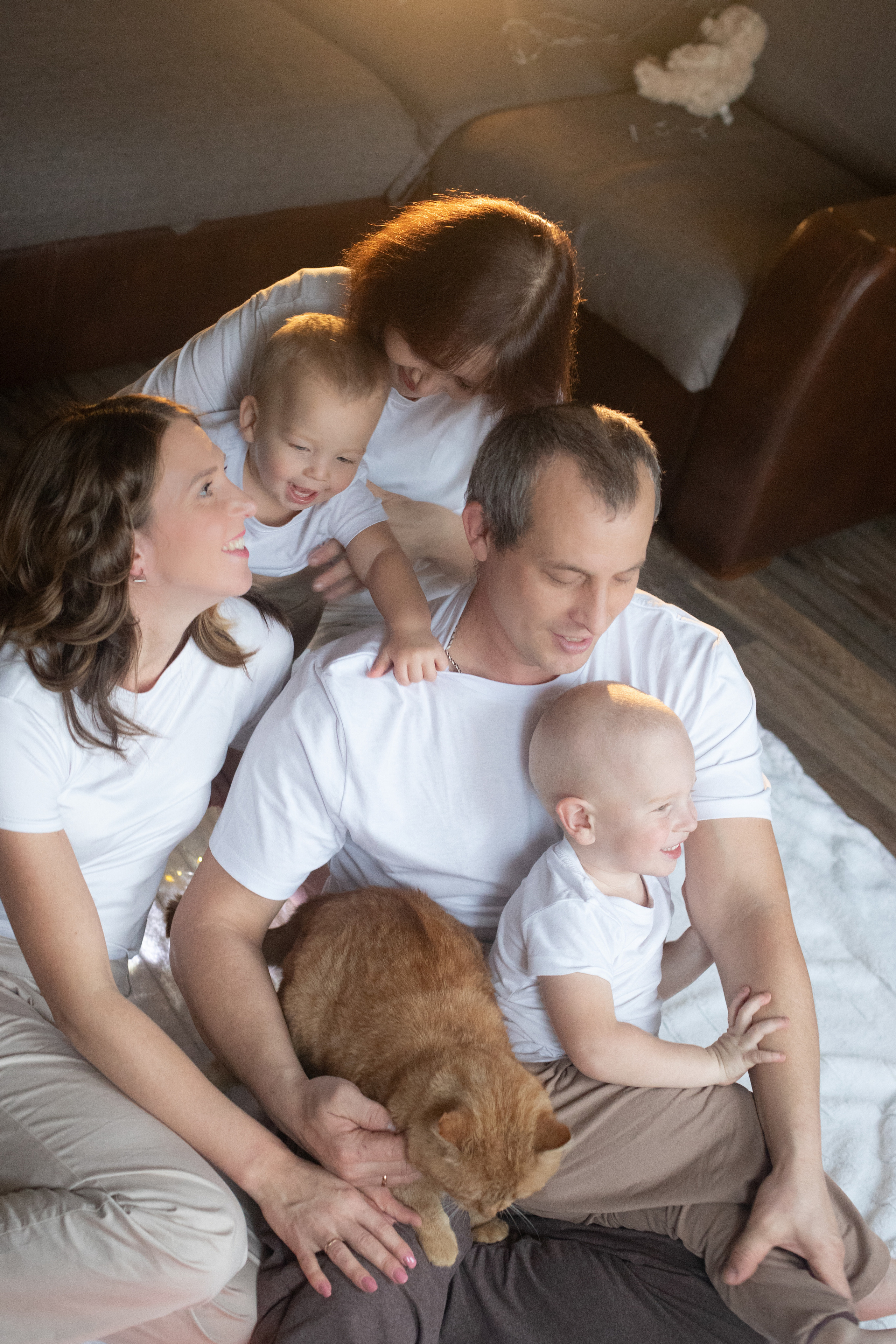 Домашняя съемка. Семейный свадебный интерьерный фотограф Тверь Санкт- Марина Свистунова