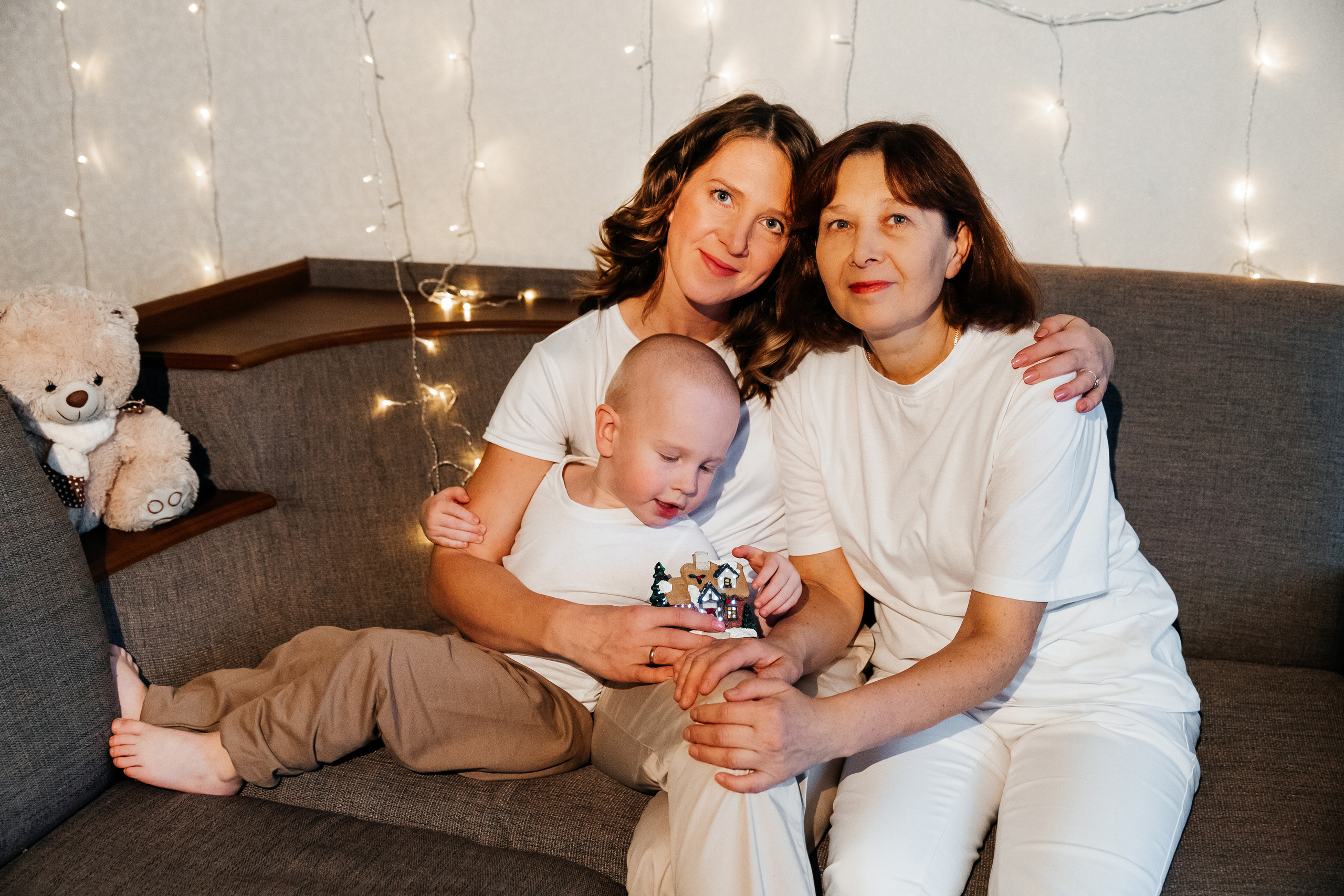 Домашняя съемка. Семейный свадебный интерьерный фотограф Тверь Санкт- Марина Свистунова