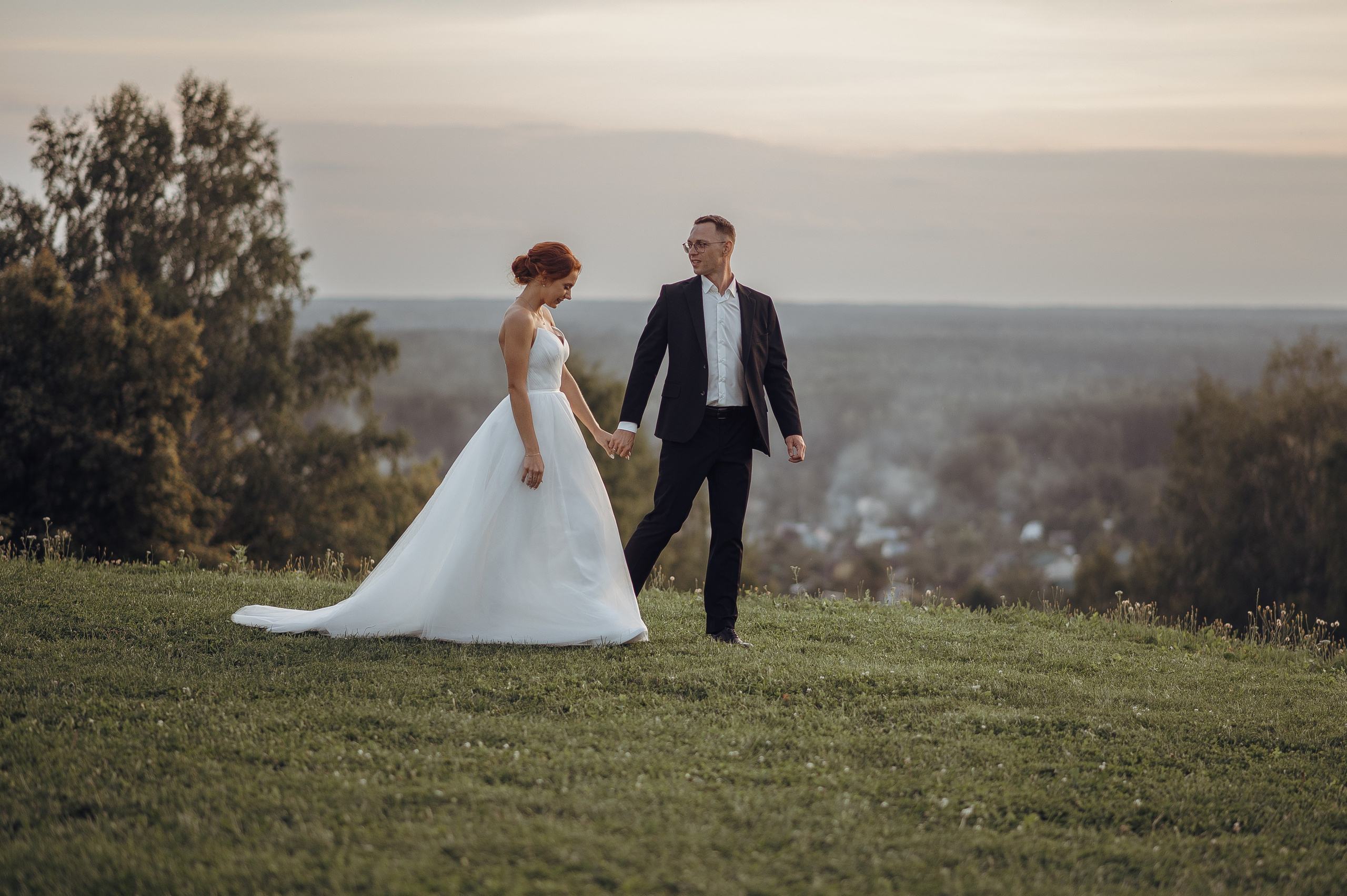 Семейный и дружелюбный свадебный день Людмилы и Сергея. Свадебный фотограф в Ярославле Денис Медоваров