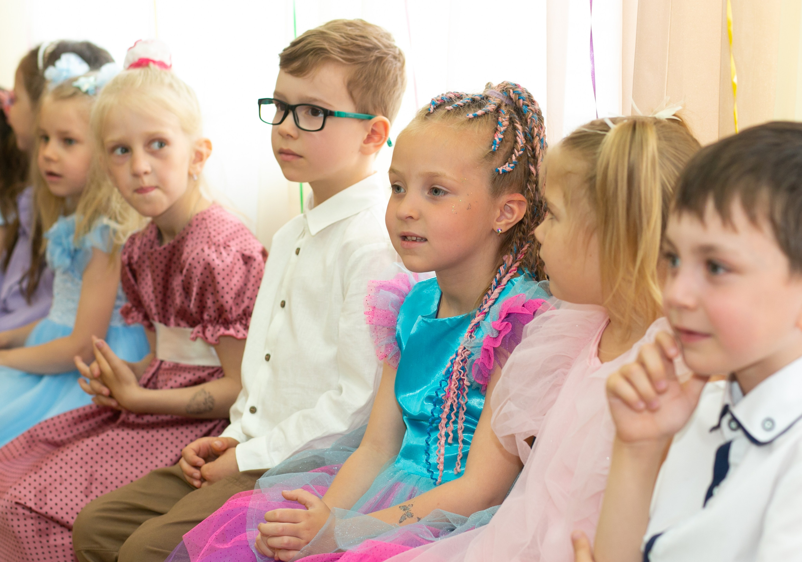 Выпускные и Утренники. Фотограф новорожденных и семейный фотограф НСО г. Бердск Марина Львова