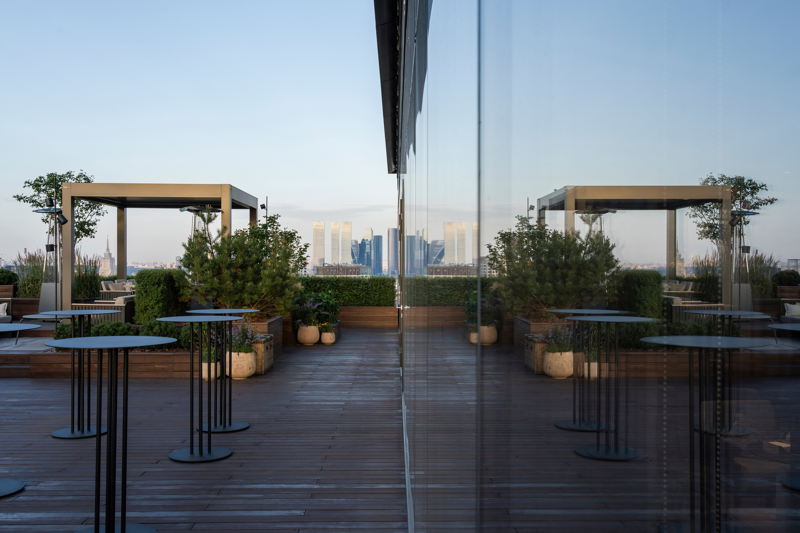 Brusnika office terrace, Moscow. Артамонов Александр | Архитектурный и ландшафтный фотограф