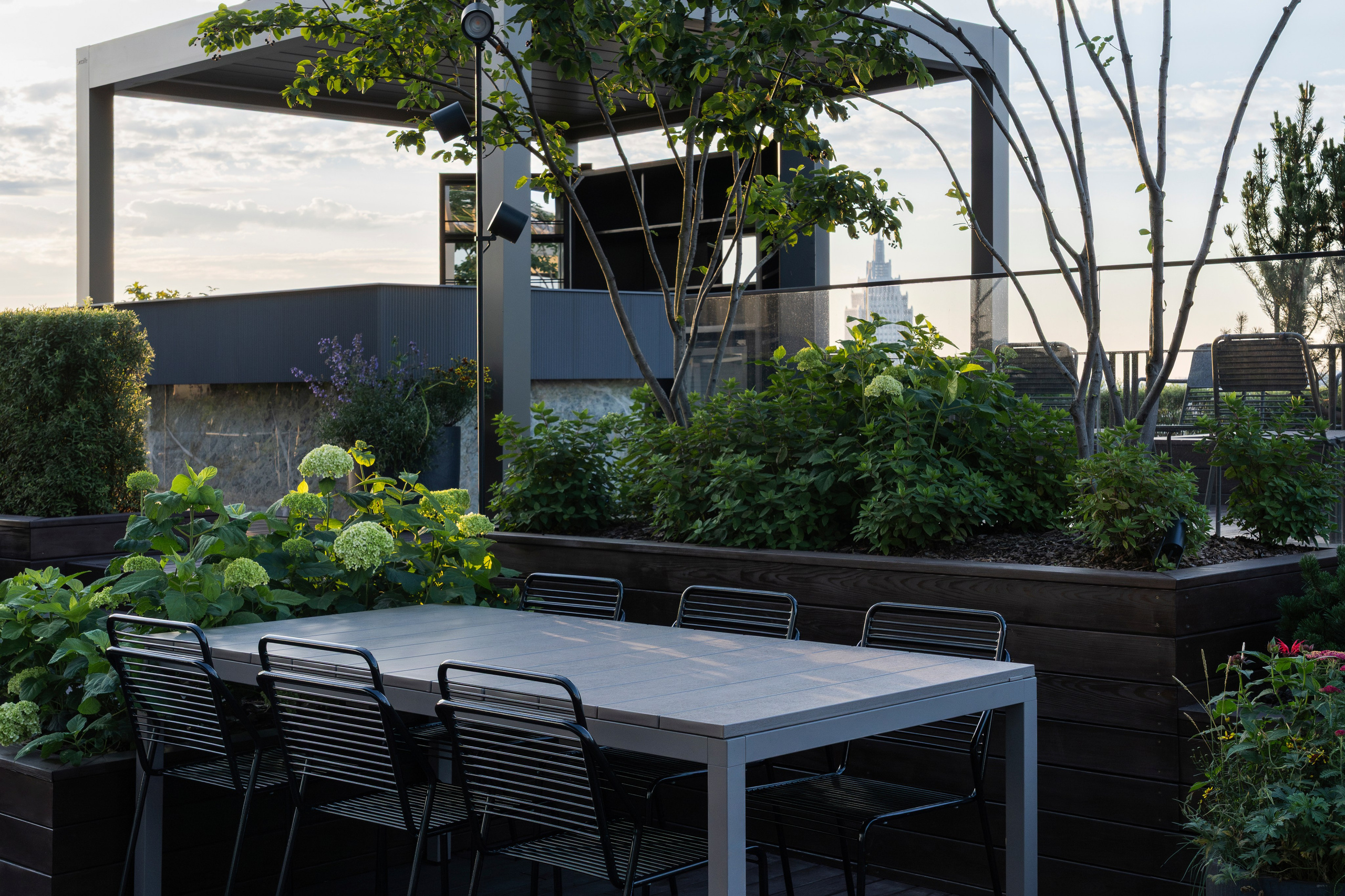 Brusnika office terrace, Moscow. Артамонов Александр | Архитектурный и ландшафтный фотограф