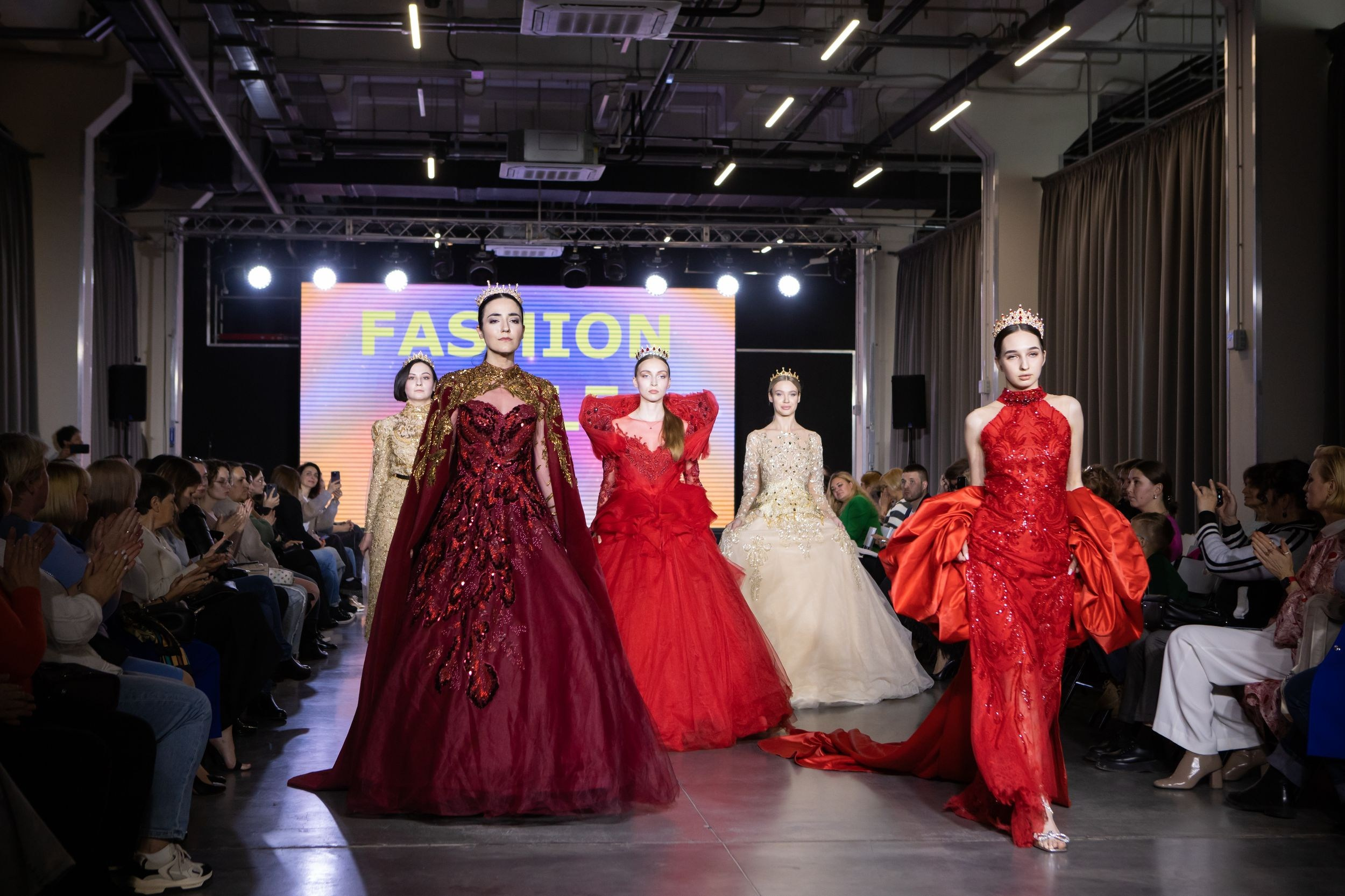 Фестиваль моды и красоты Fashion Style (11 мая 2024). Репортажный фотограф Алексей Пирязев