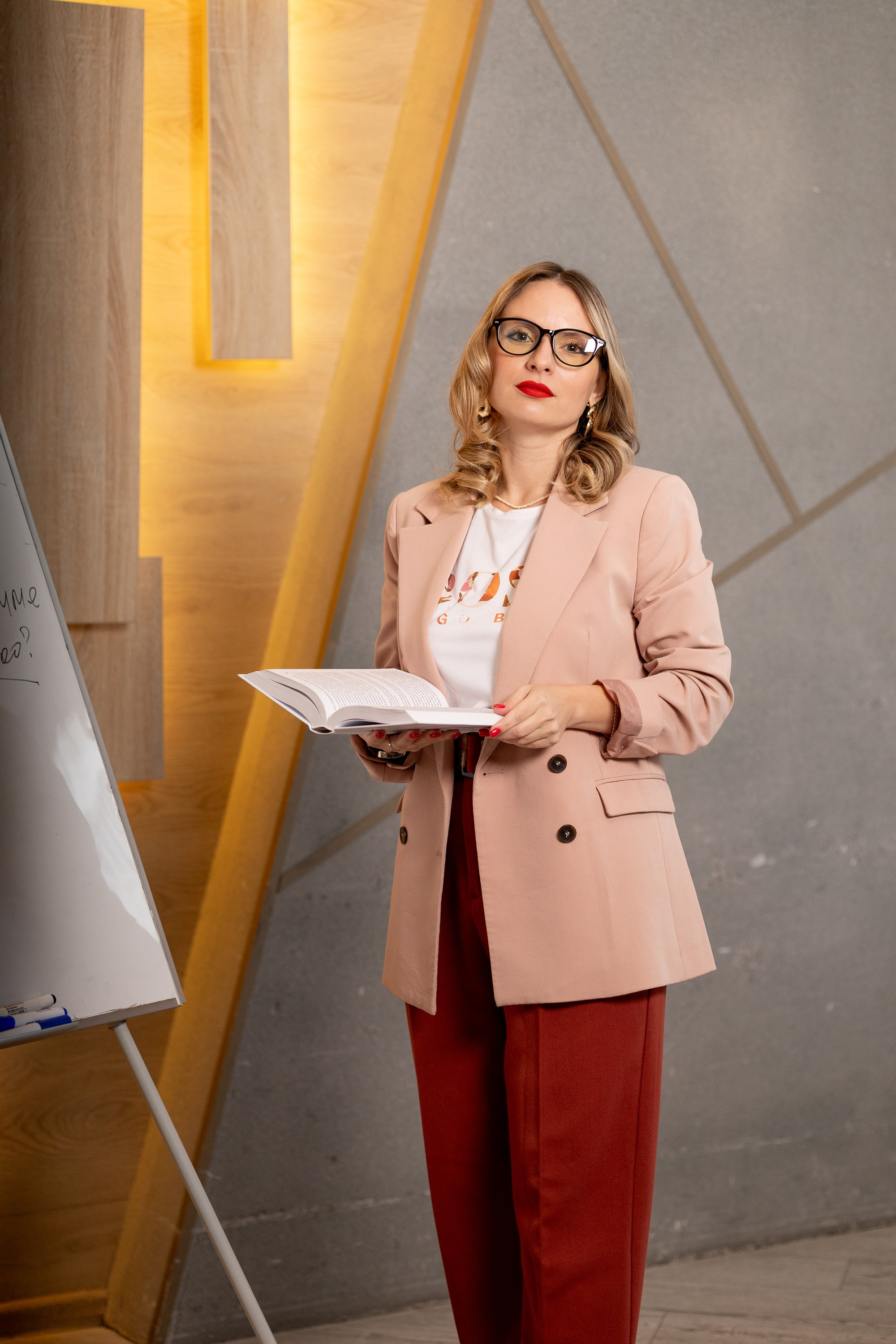 Контент съемка для юриста. Женский и семейный фотограф Алина Влади